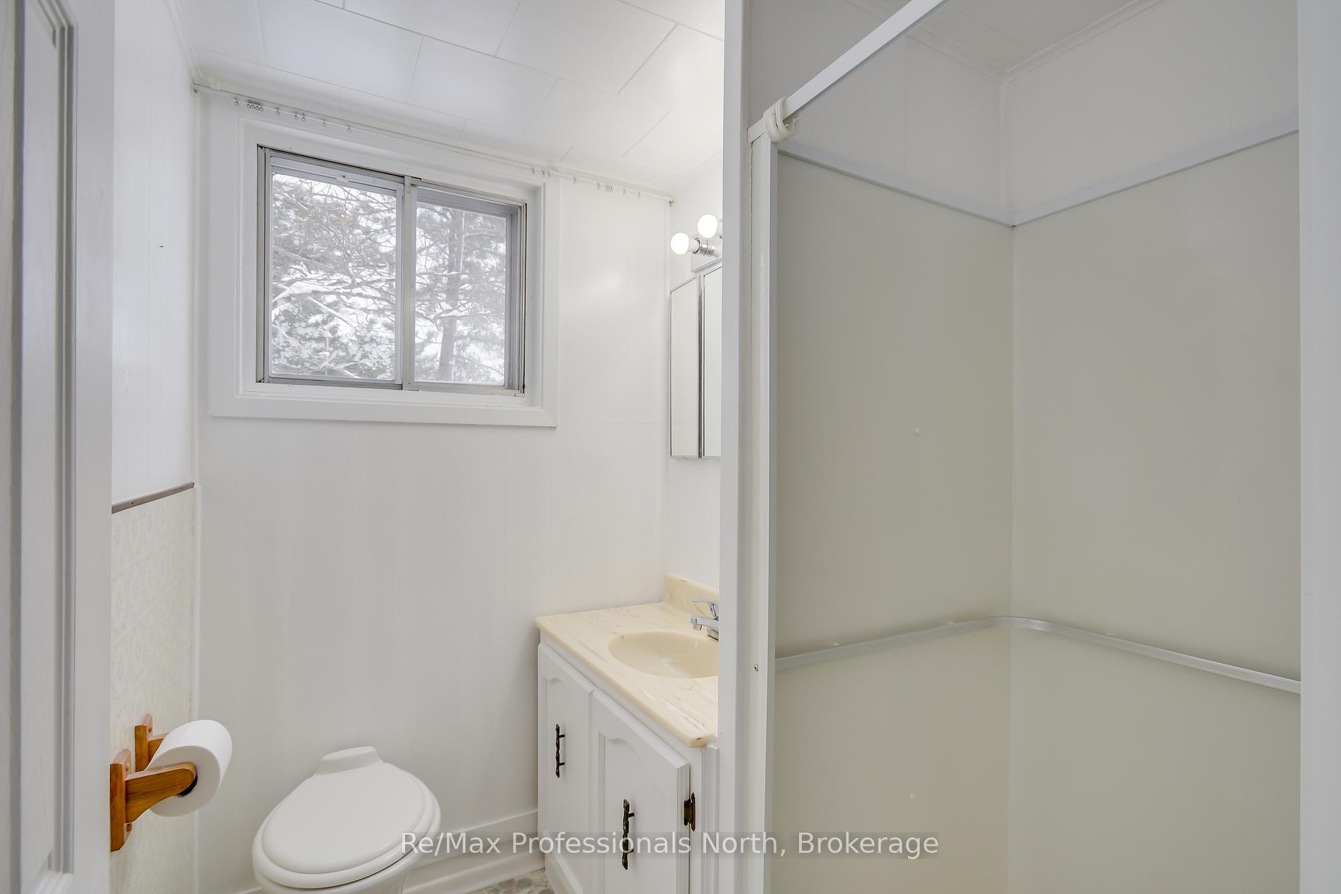 Photo 34 of 1055 Evanswood Drive, Gravenhurst, Wood (Gravenhurst) — HOMEH