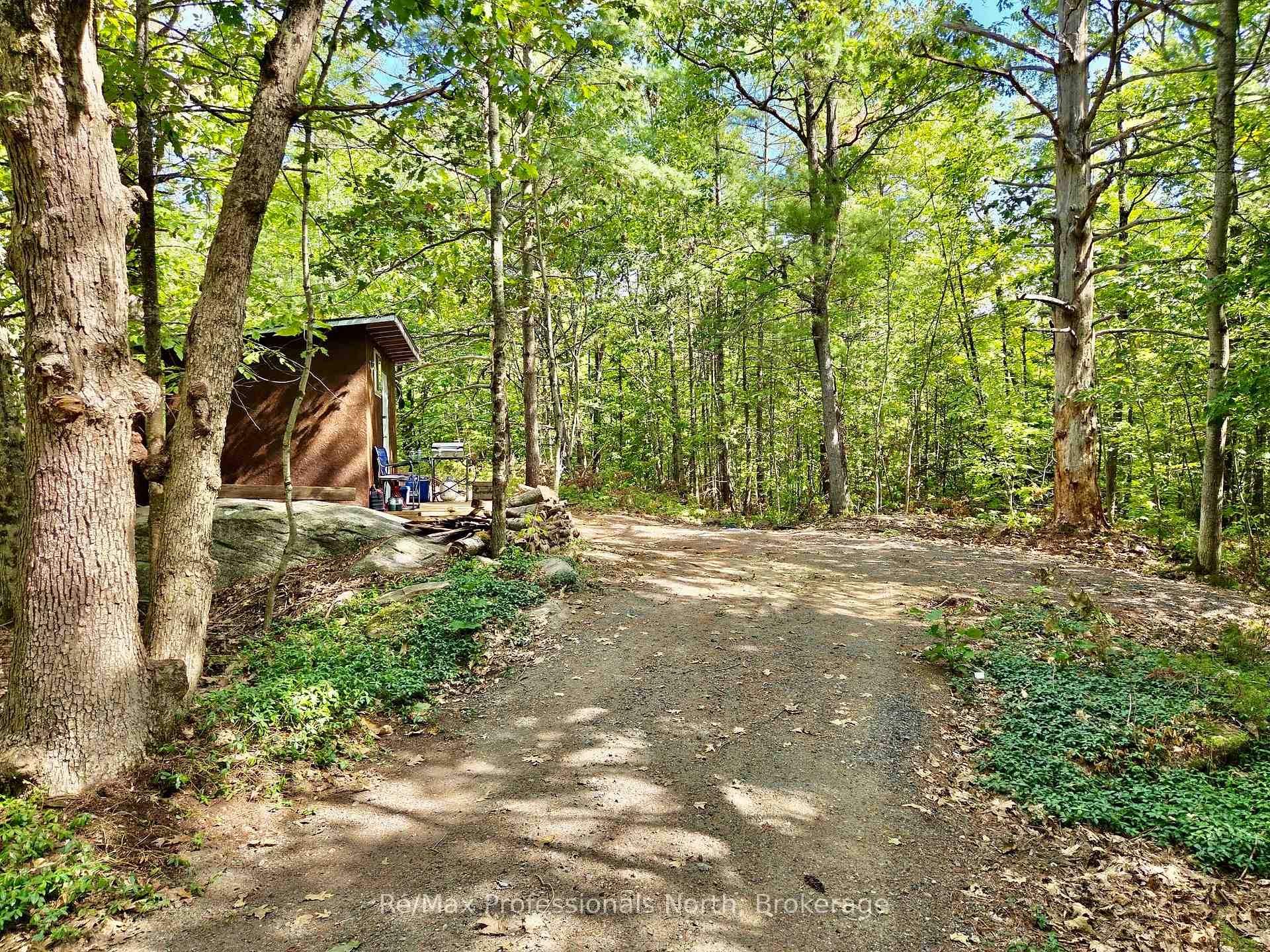 Photo 39 of 1055 Evanswood Drive, Gravenhurst, Wood (Gravenhurst) — HOMEH