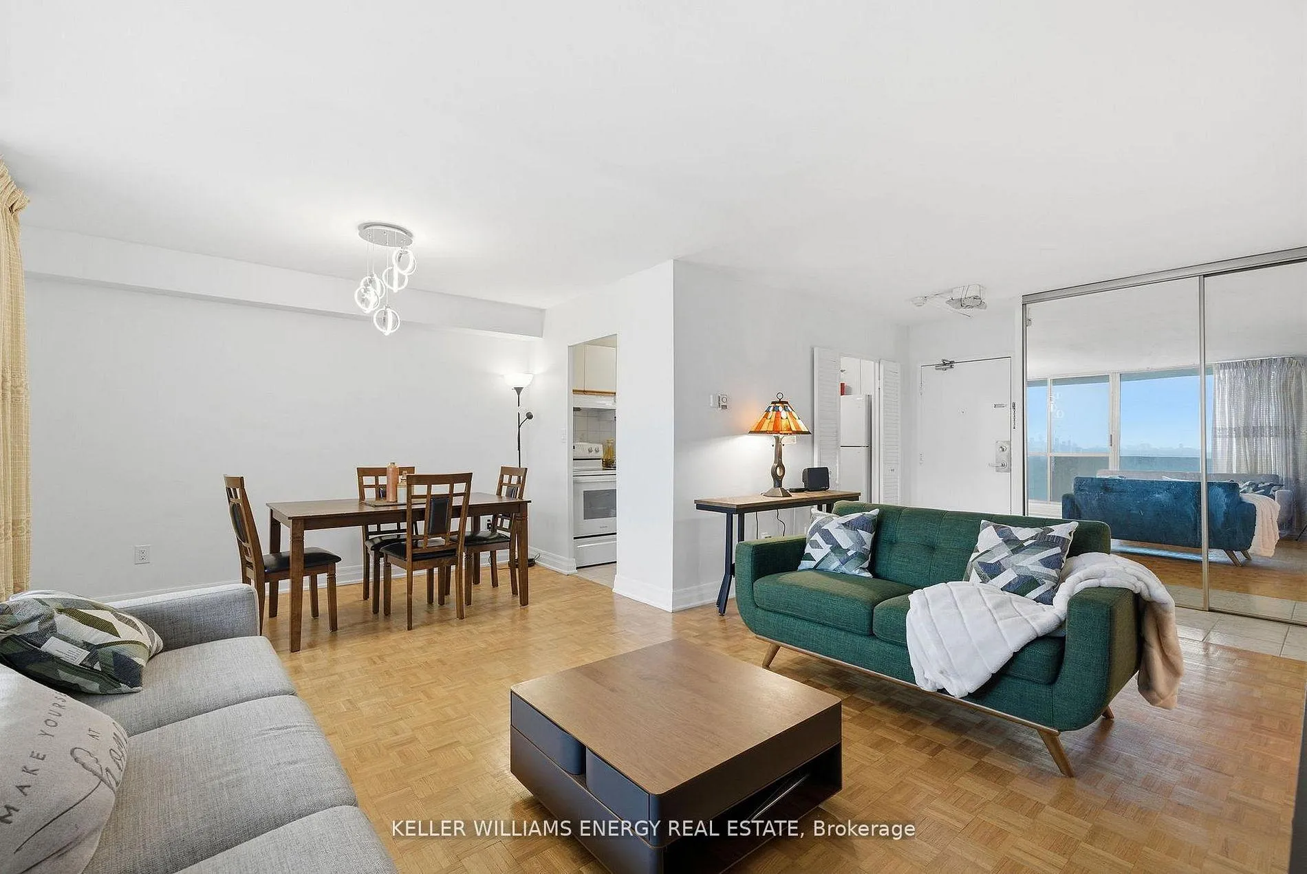 Photo 4 of Unit 1514, 1 Massey Square, Toronto, Crescent Town — HOMEH