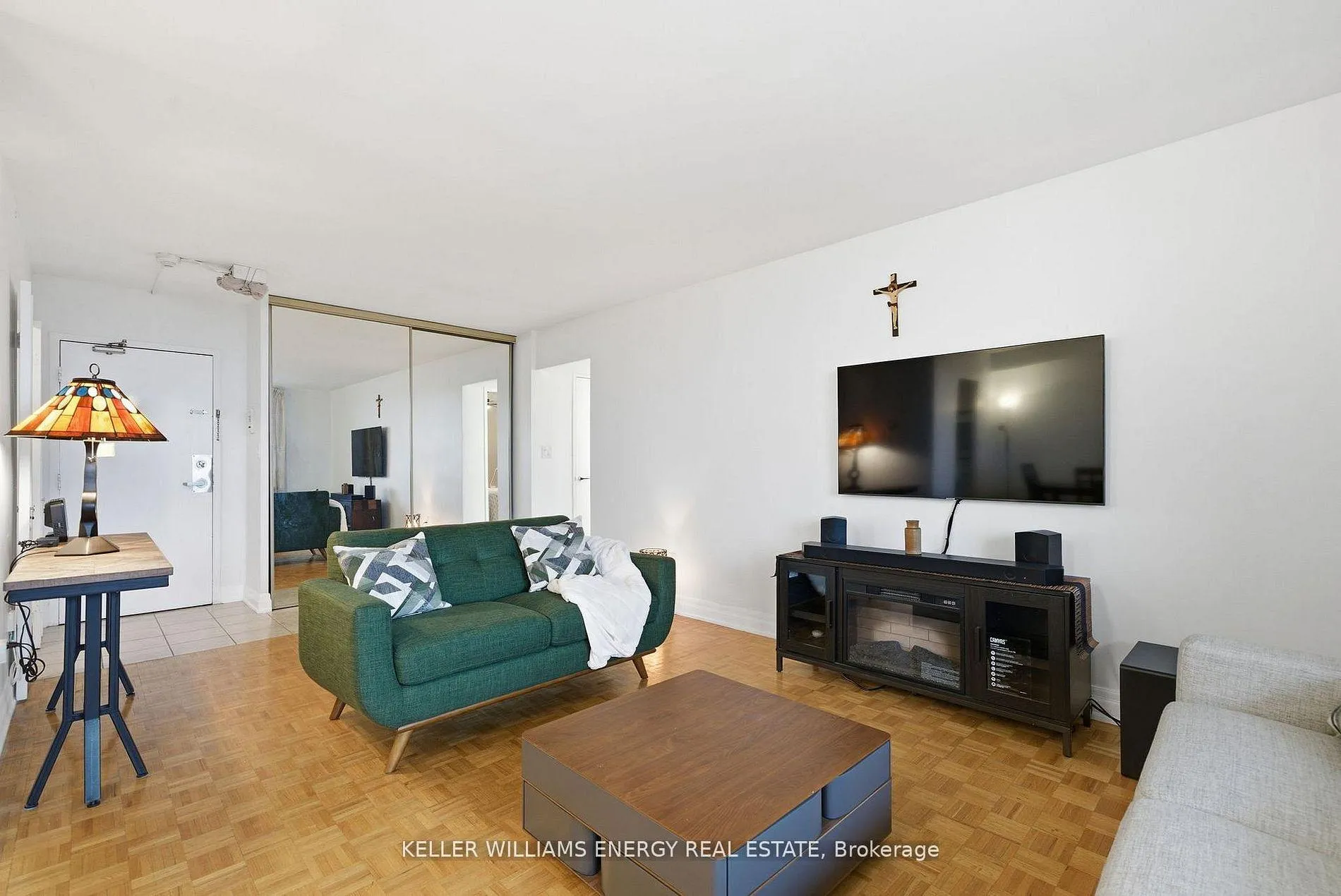 Photo 5 of Unit 1514, 1 Massey Square, Toronto, Crescent Town — HOMEH