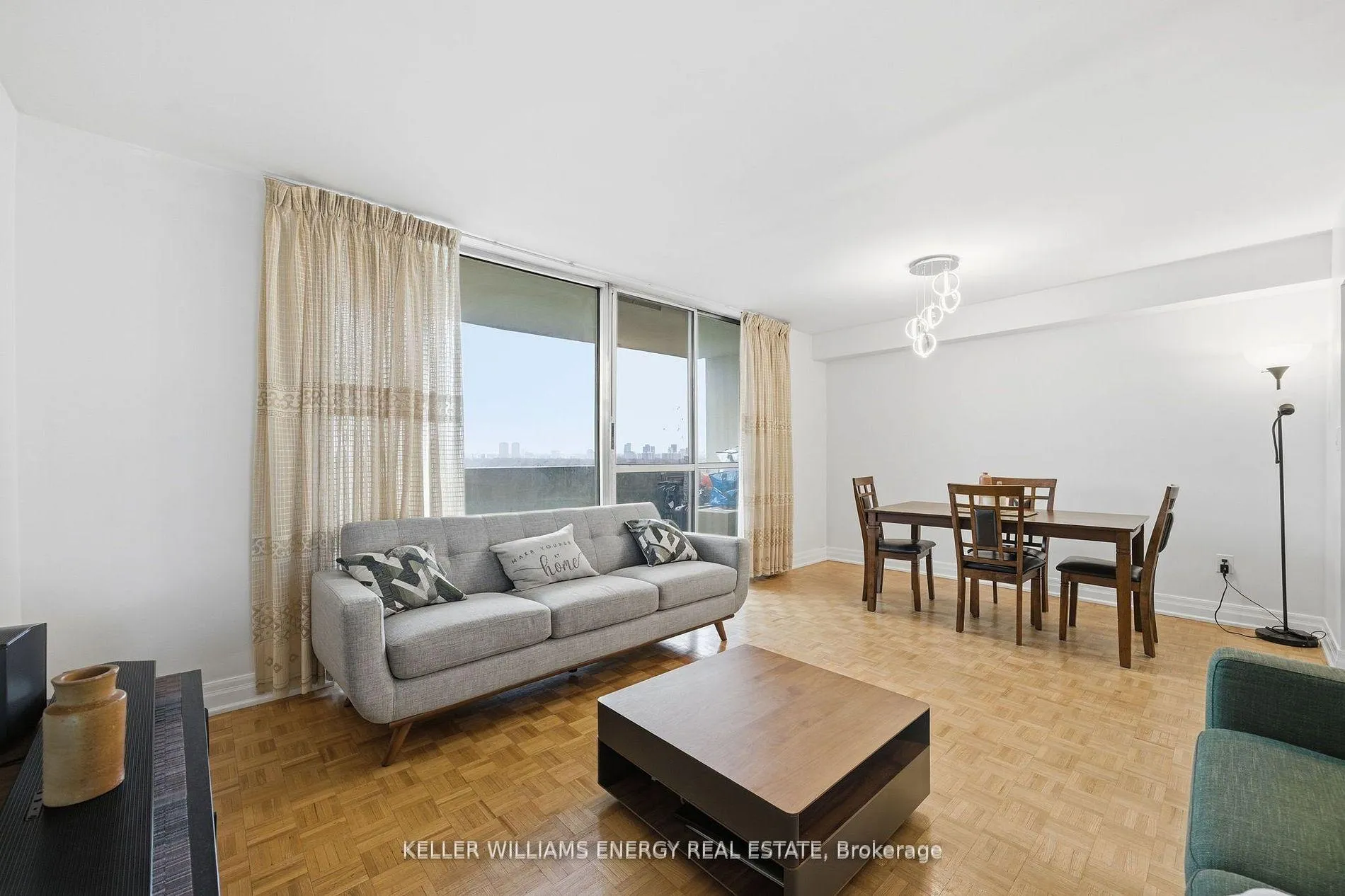 Photo 8 of Unit 1514, 1 Massey Square, Toronto, Crescent Town — HOMEH