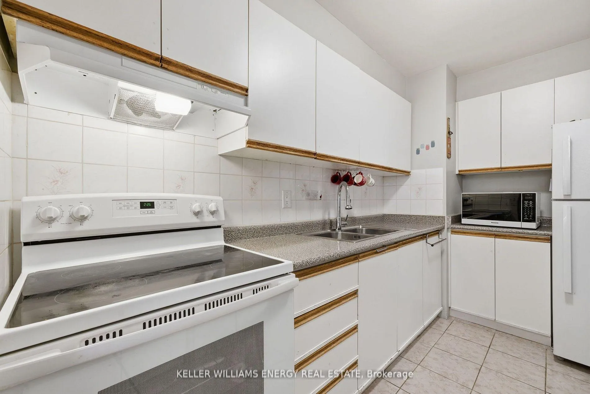 Photo 13 of Unit 1514, 1 Massey Square, Toronto, Crescent Town — HOMEH