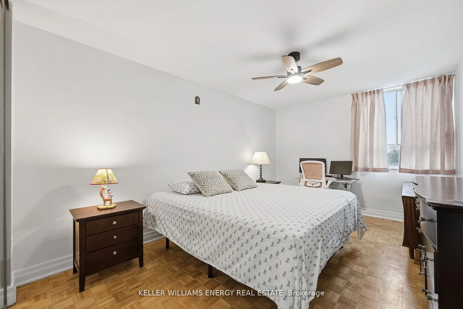 Photo 16 of Unit 1514, 1 Massey Square, Toronto, Crescent Town — HOMEH