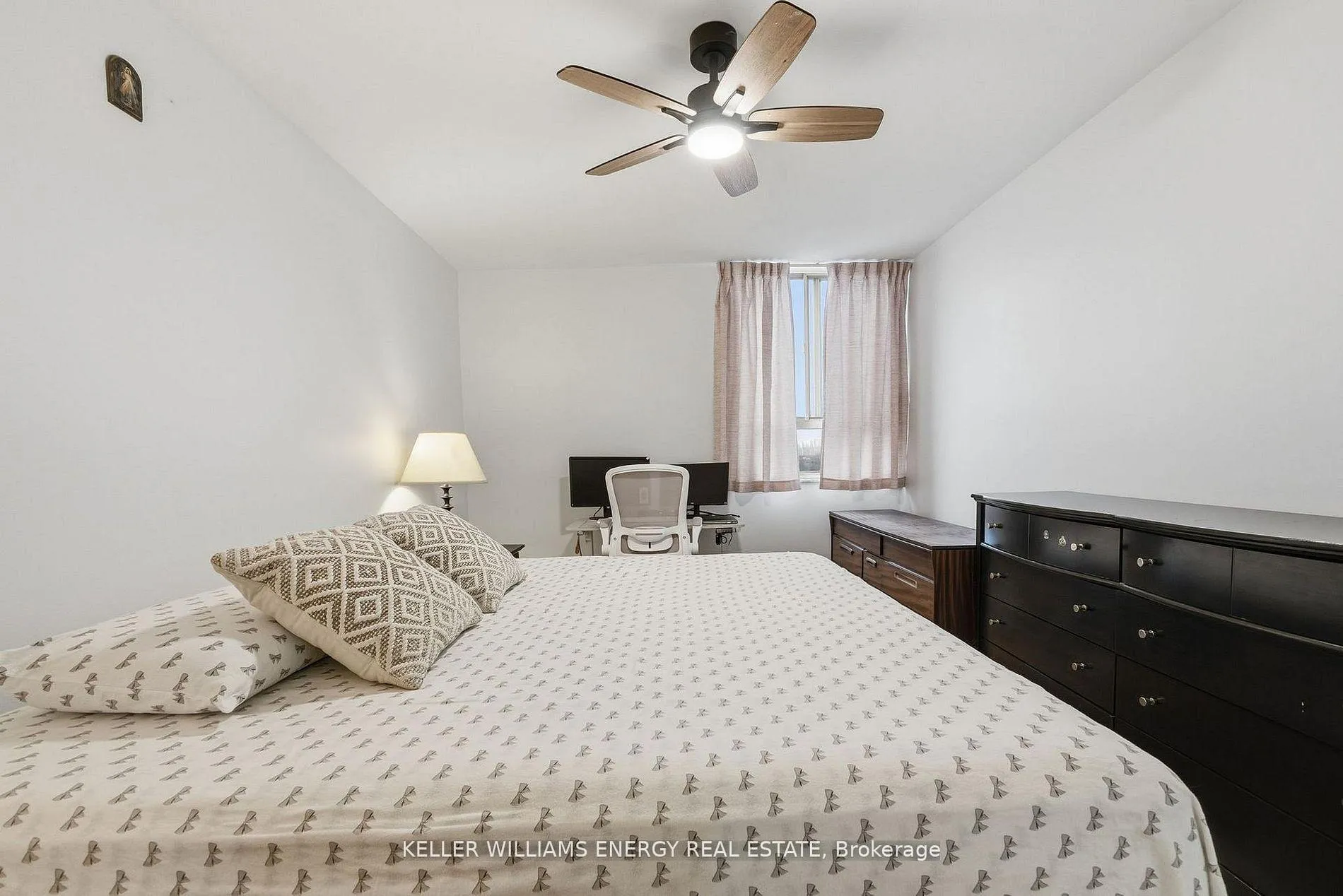 Photo 17 of Unit 1514, 1 Massey Square, Toronto, Crescent Town — HOMEH