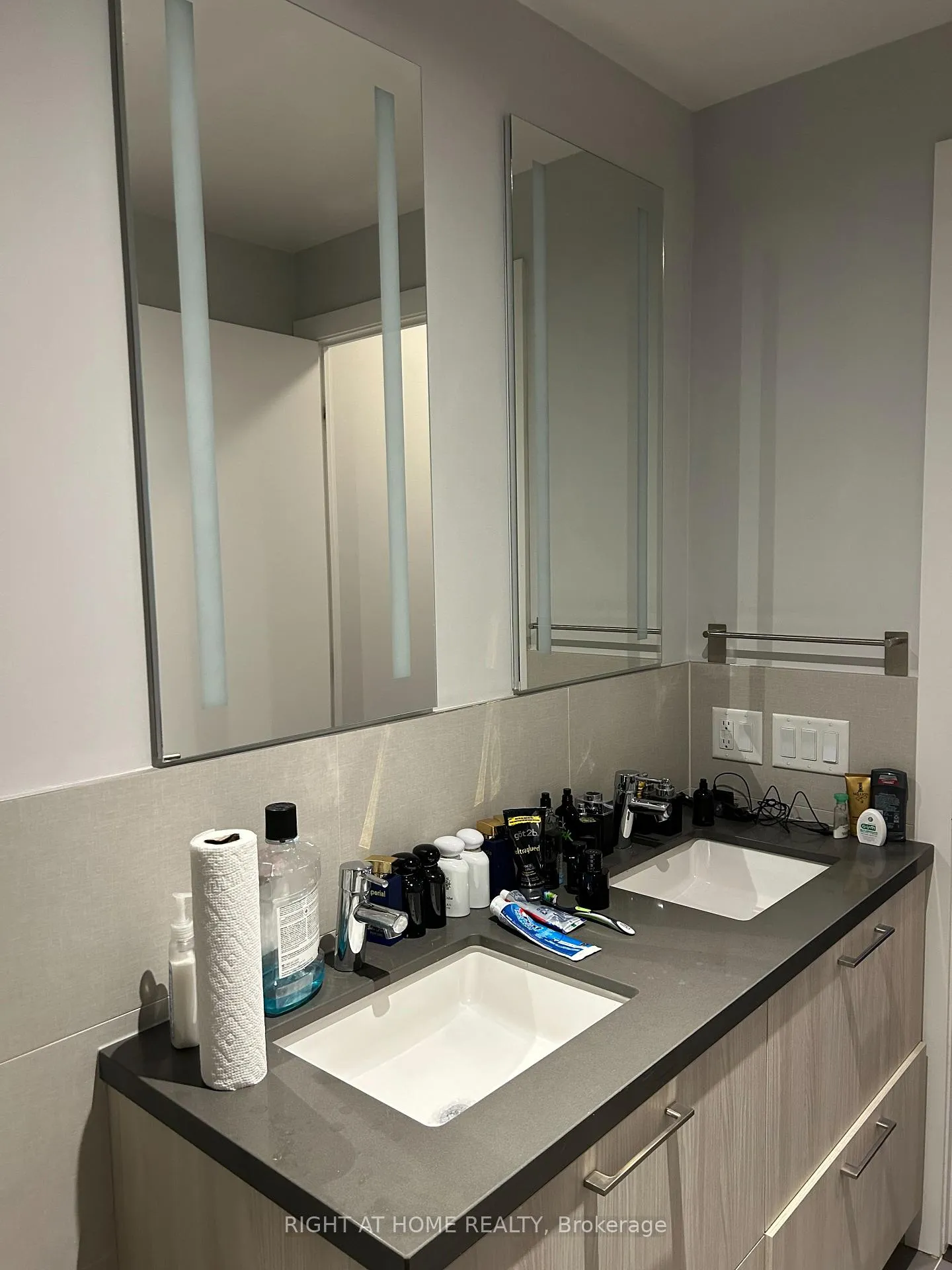 Photo 16 of Unit 2907, 1 Grandview Avenue, Markham, Thornhill — HOMEH