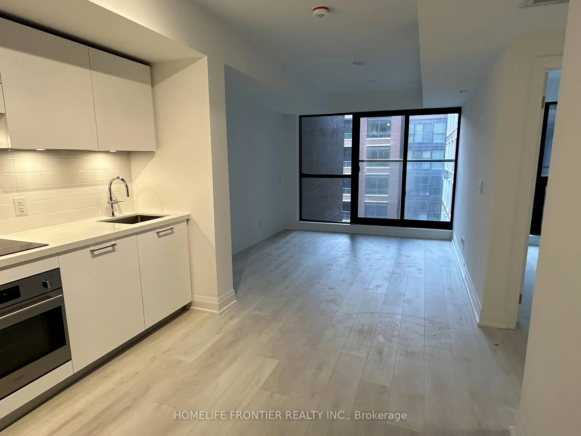 Photo 6 of Unit 529, 33 Frederick Todd Way, Toronto, Thorncliffe Park — HOMEH