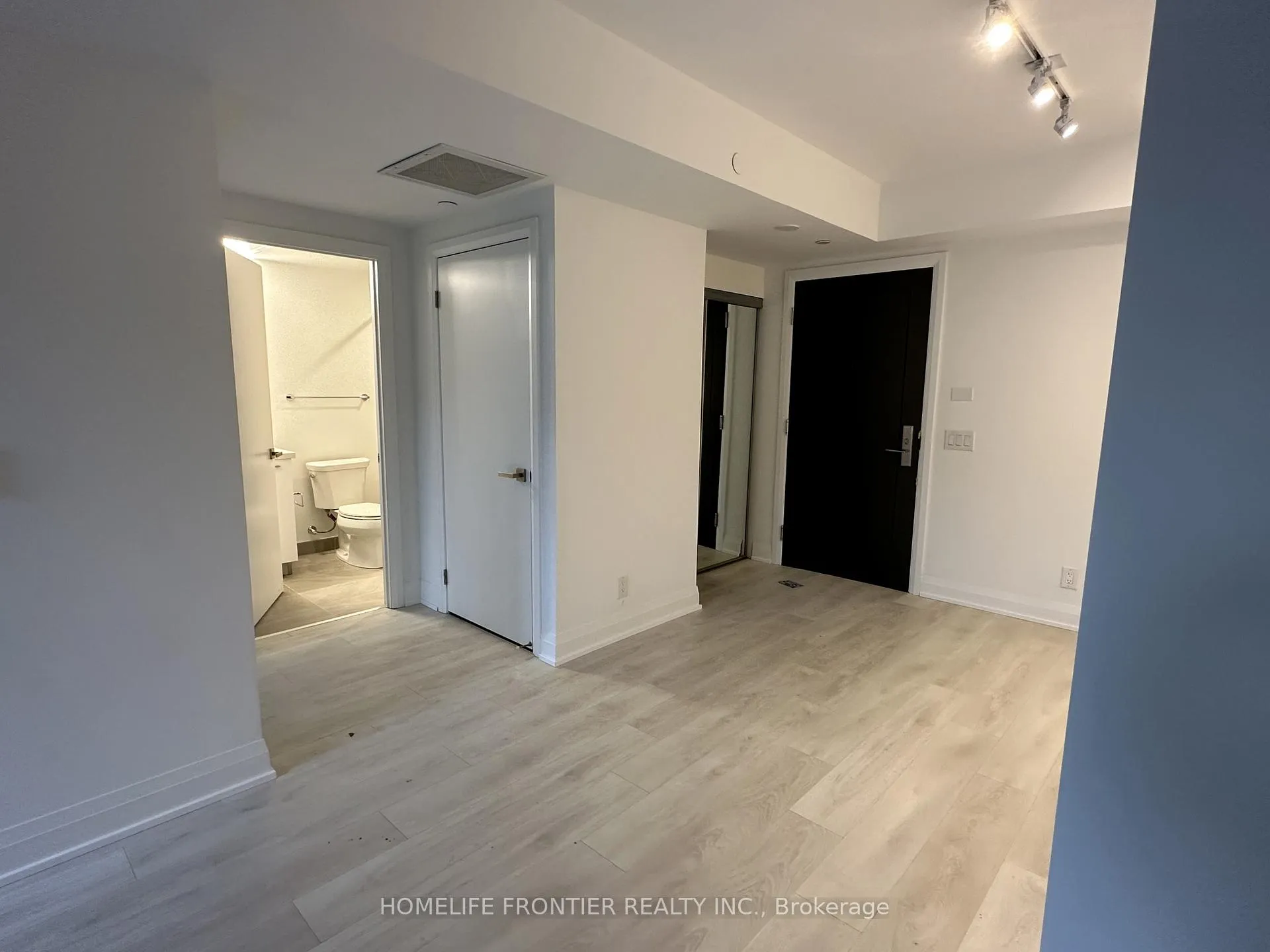 Photo 9 of Unit 529, 33 Frederick Todd Way, Toronto, Thorncliffe Park — HOMEH