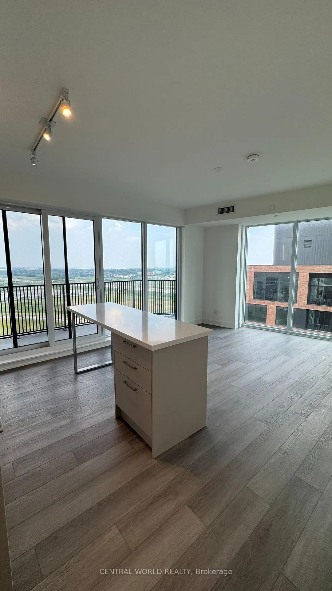 Photo 2 of Unit 2620, 56 Andre de Grasse Street, Markham, Unionville — HOMEH