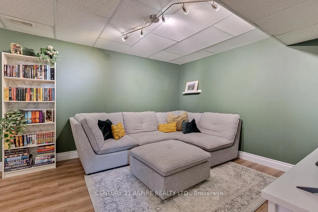 Photo 31 of 32 Bayshore Drive, Petawawa — HOMEH