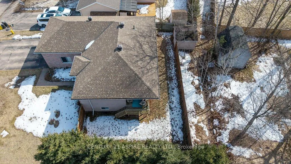 Photo 41 of 32 Bayshore Drive, Petawawa — HOMEH