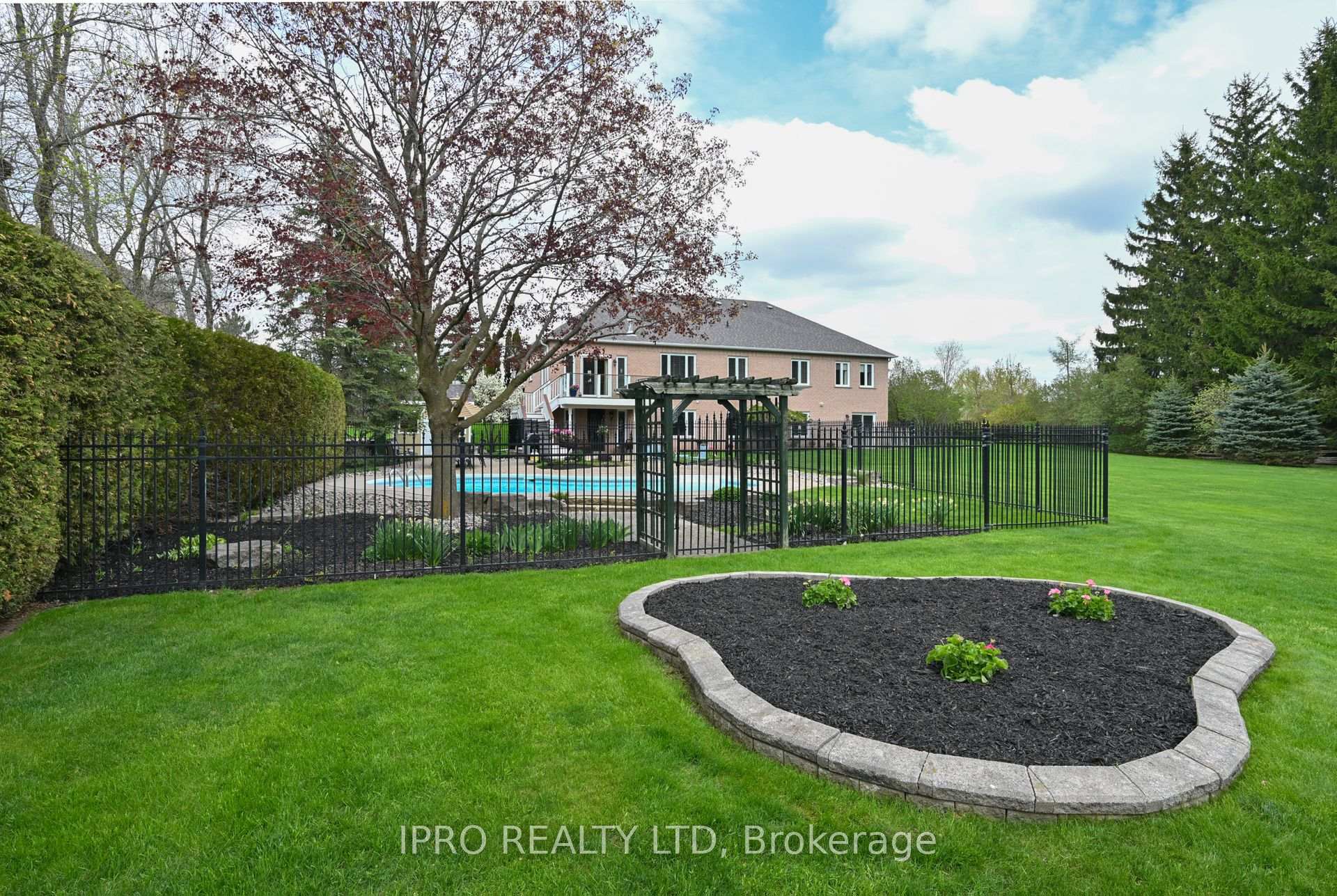 Photo 31 of 23 Giles Road, Caledon, Caledon Village — HOMEH