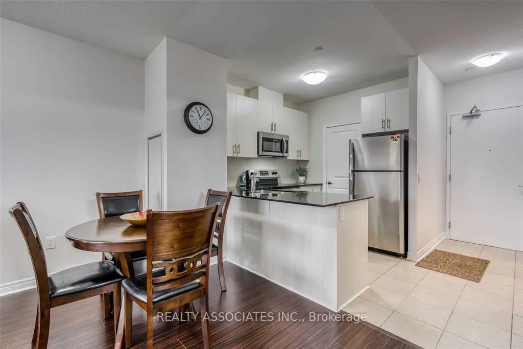 Photo 6 of Unit 628, 7325 Markham Road N, Markham, Cedarwood — HOMEH