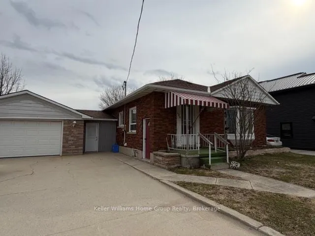 Front of 460 Main Street N