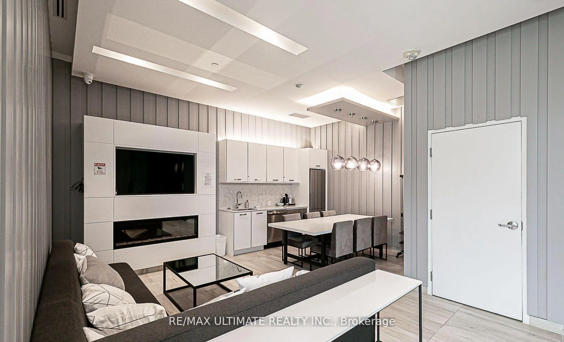 Photo 7 of Unit 301, 1630 Queen Street E, Toronto, The Beaches — HOMEH