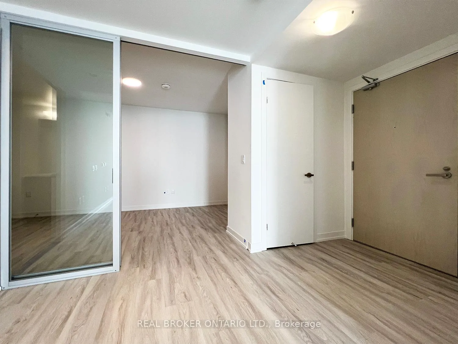 Photo 10 of Unit 7209, 55 Cooper Street, Toronto, Waterfront Communities — HOMEH