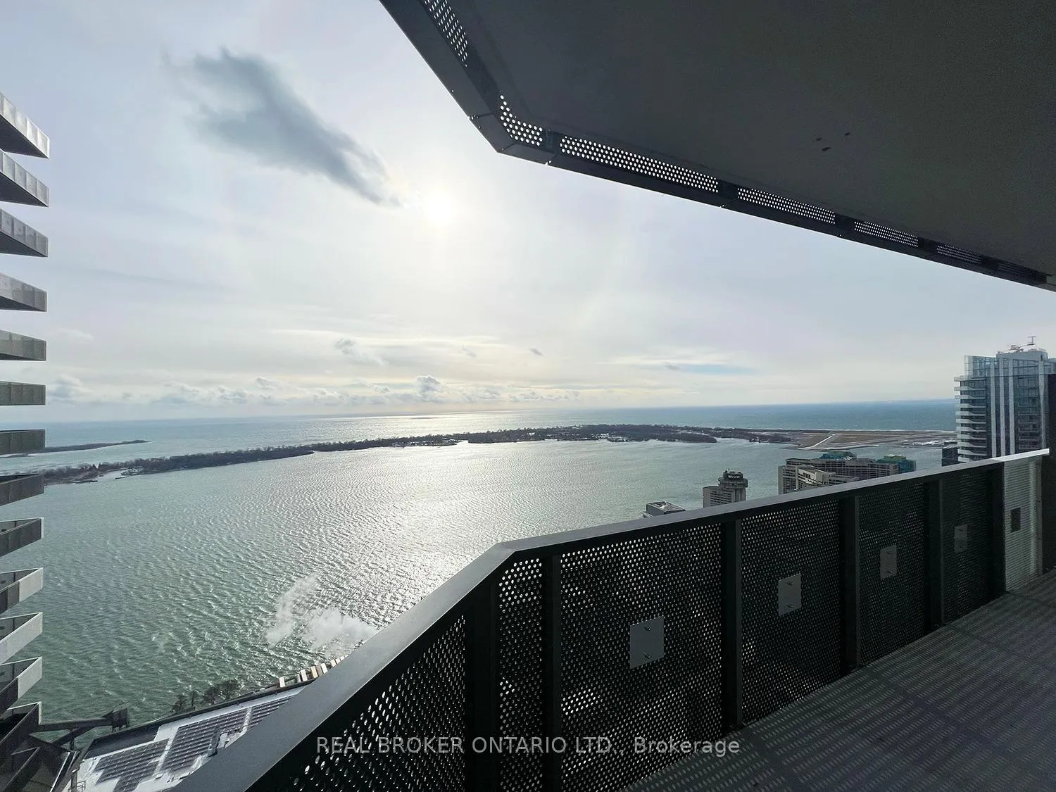 Photo 18 of Unit 7209, 55 Cooper Street, Toronto, Waterfront Communities — HOMEH