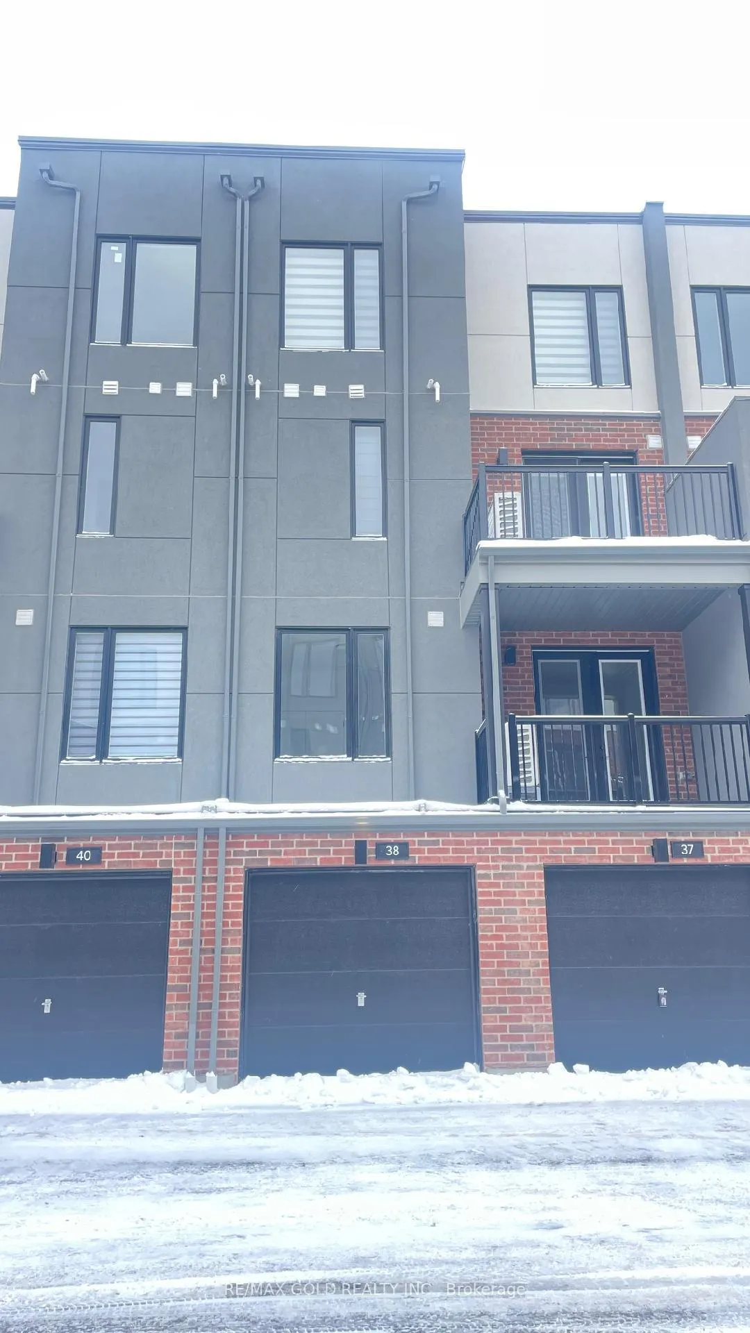 Photo 1 of Unit 38, 99 Roger Street, Waterloo, Uptown Waterloo — HOMEH