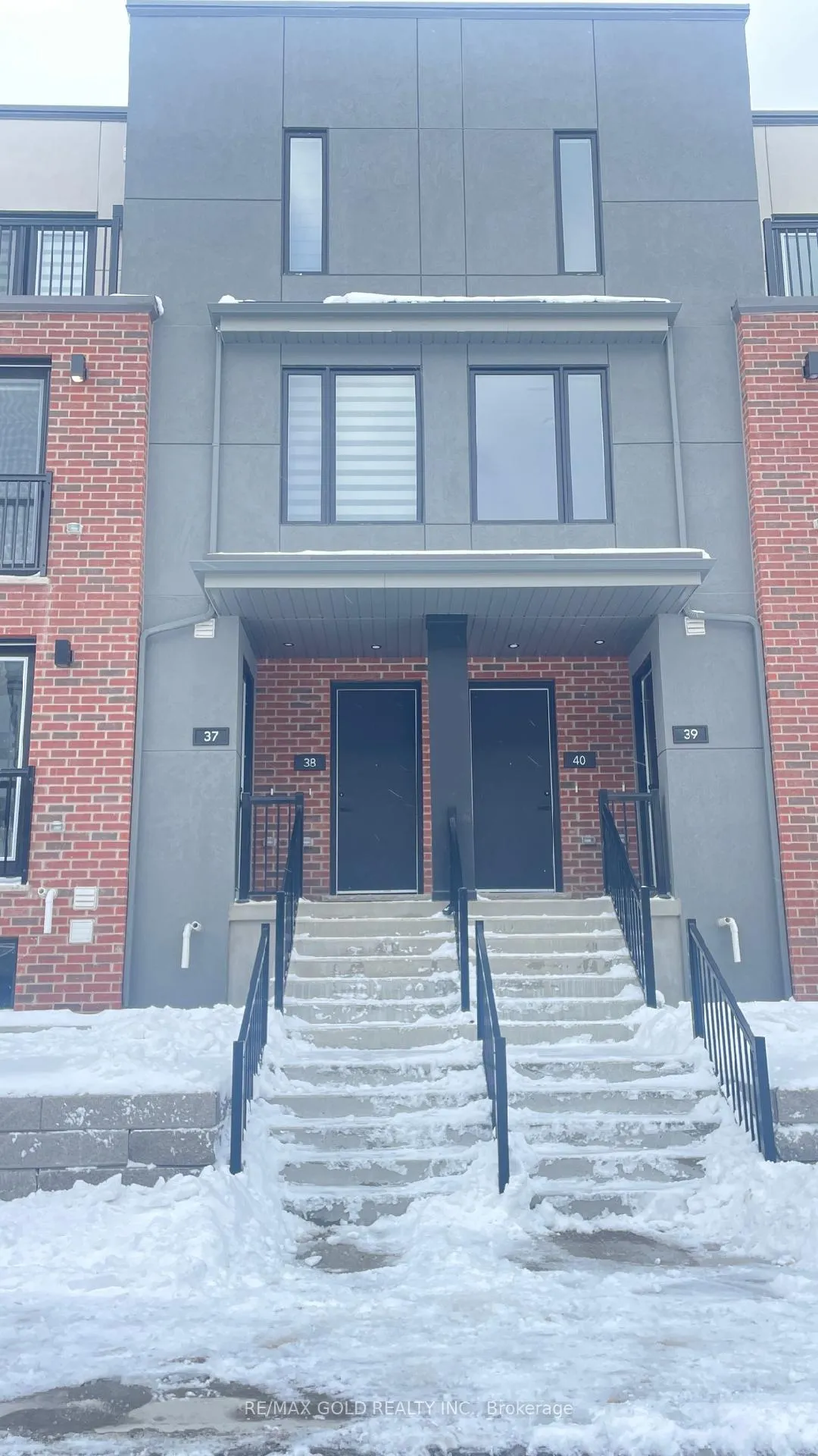 Photo 2 of Unit 38, 99 Roger Street, Waterloo, Uptown Waterloo — HOMEH