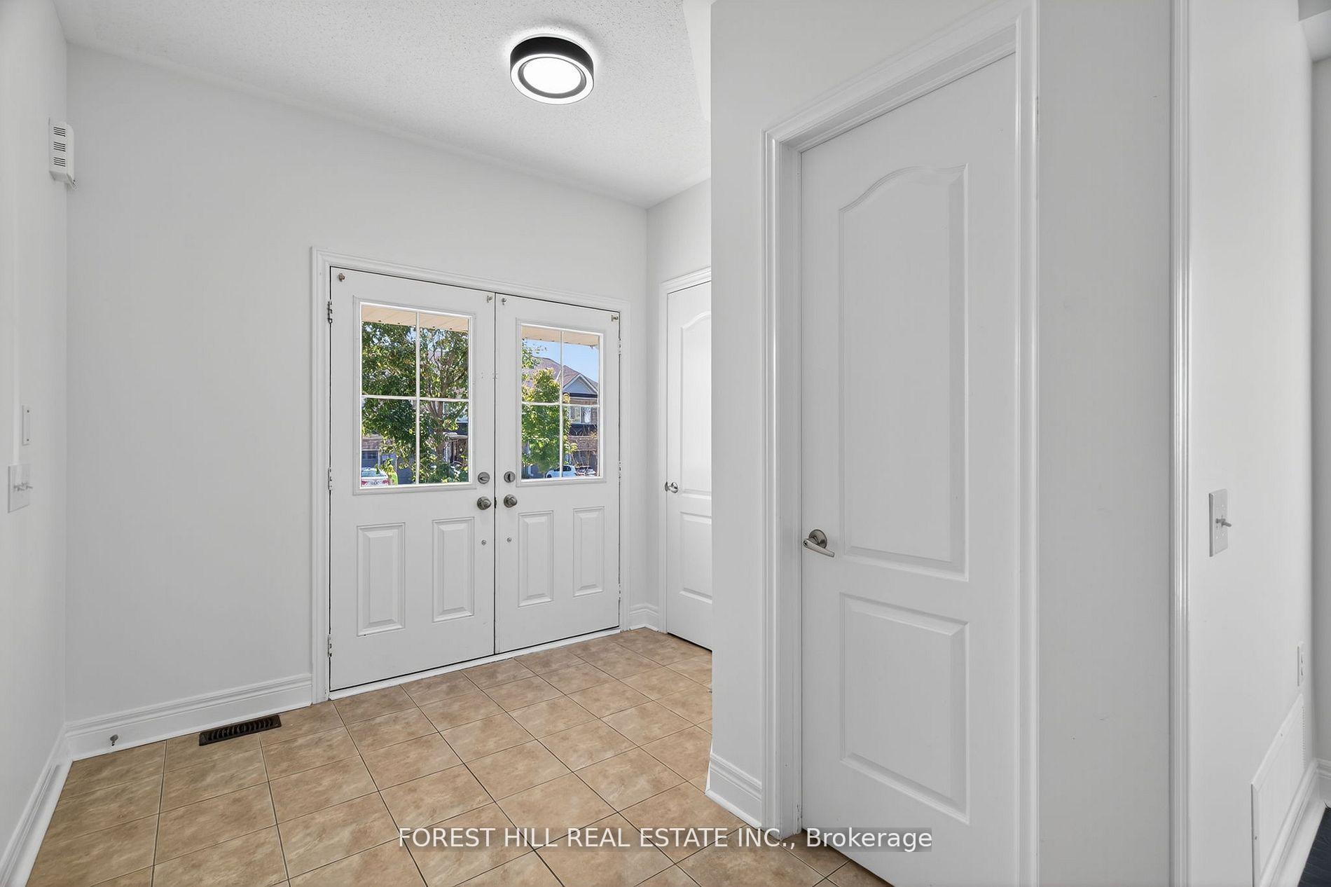 Photo 2 of 14 Dewell Crescent, Clarington, Courtice — HOMEH