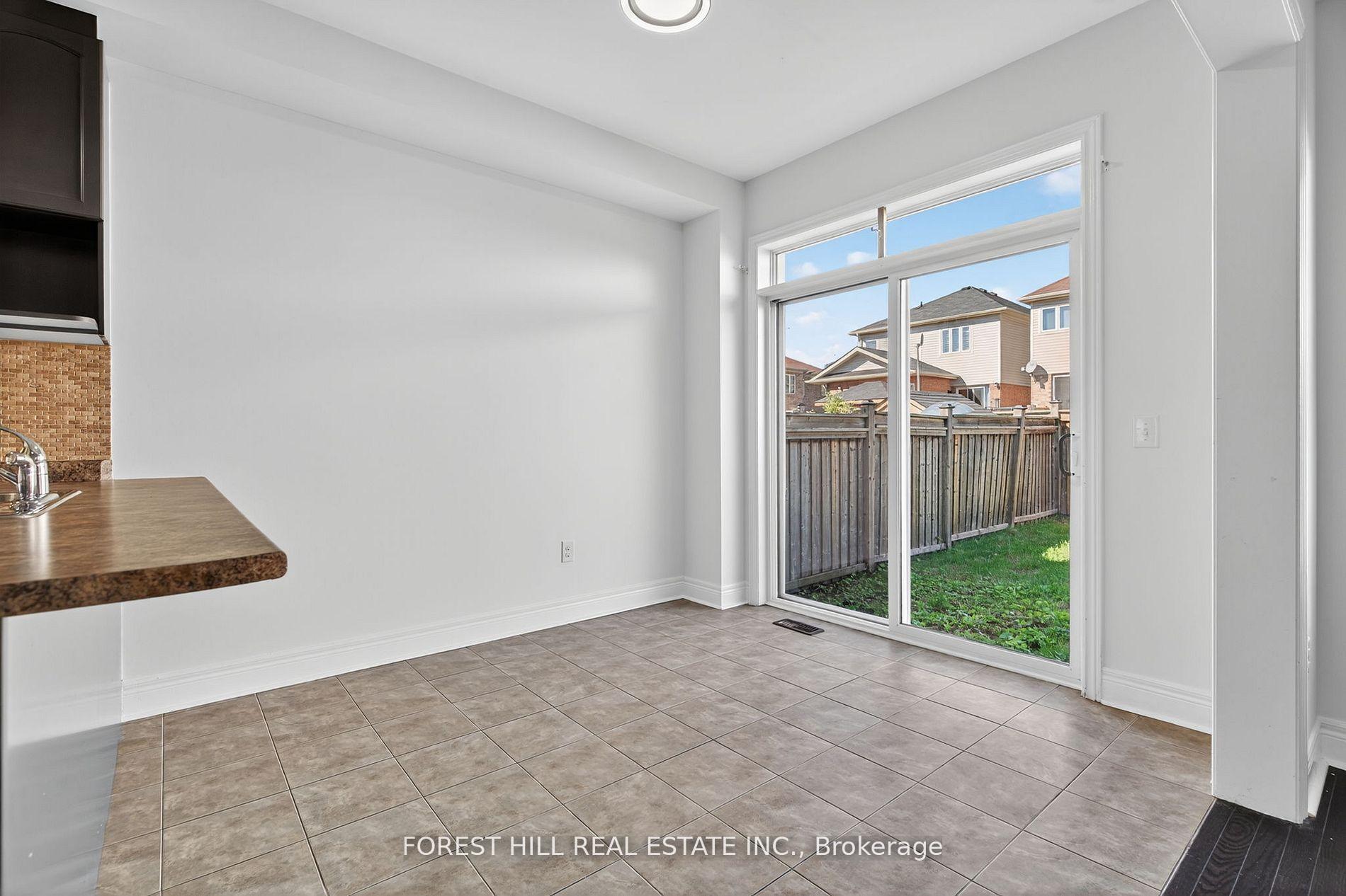 Photo 13 of 14 Dewell Crescent, Clarington, Courtice — HOMEH