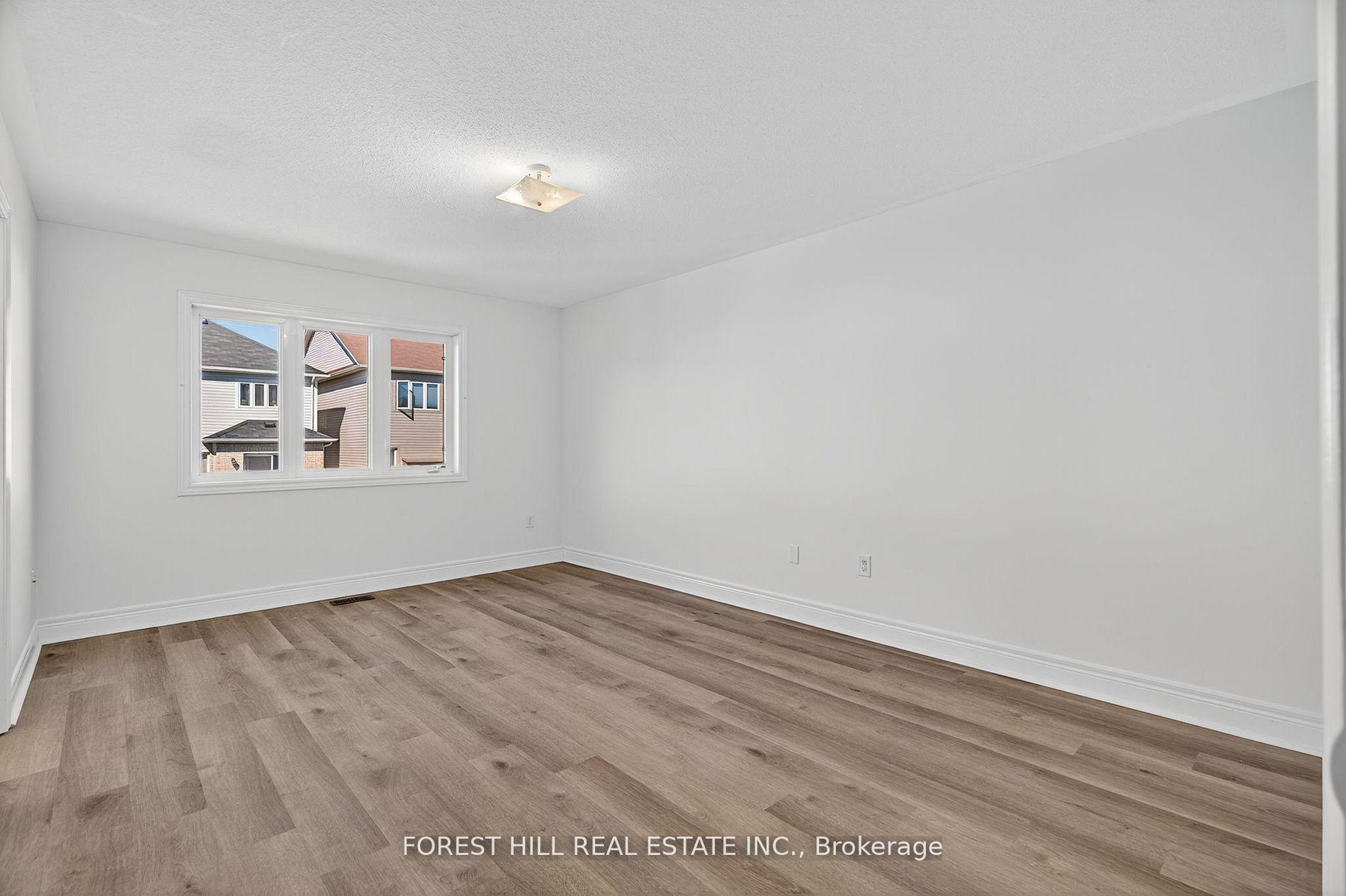 Photo 16 of 14 Dewell Crescent, Clarington, Courtice — HOMEH