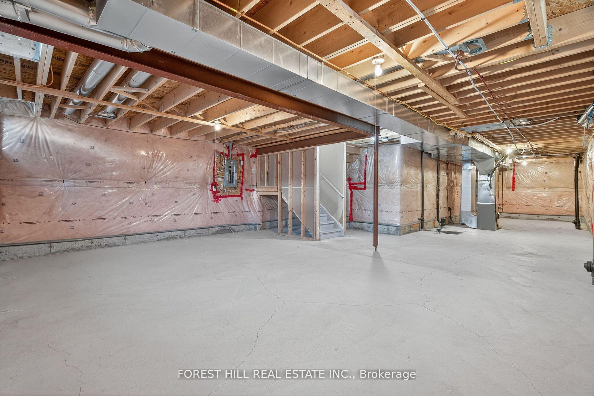 Photo 34 of 14 Dewell Crescent, Clarington, Courtice — HOMEH