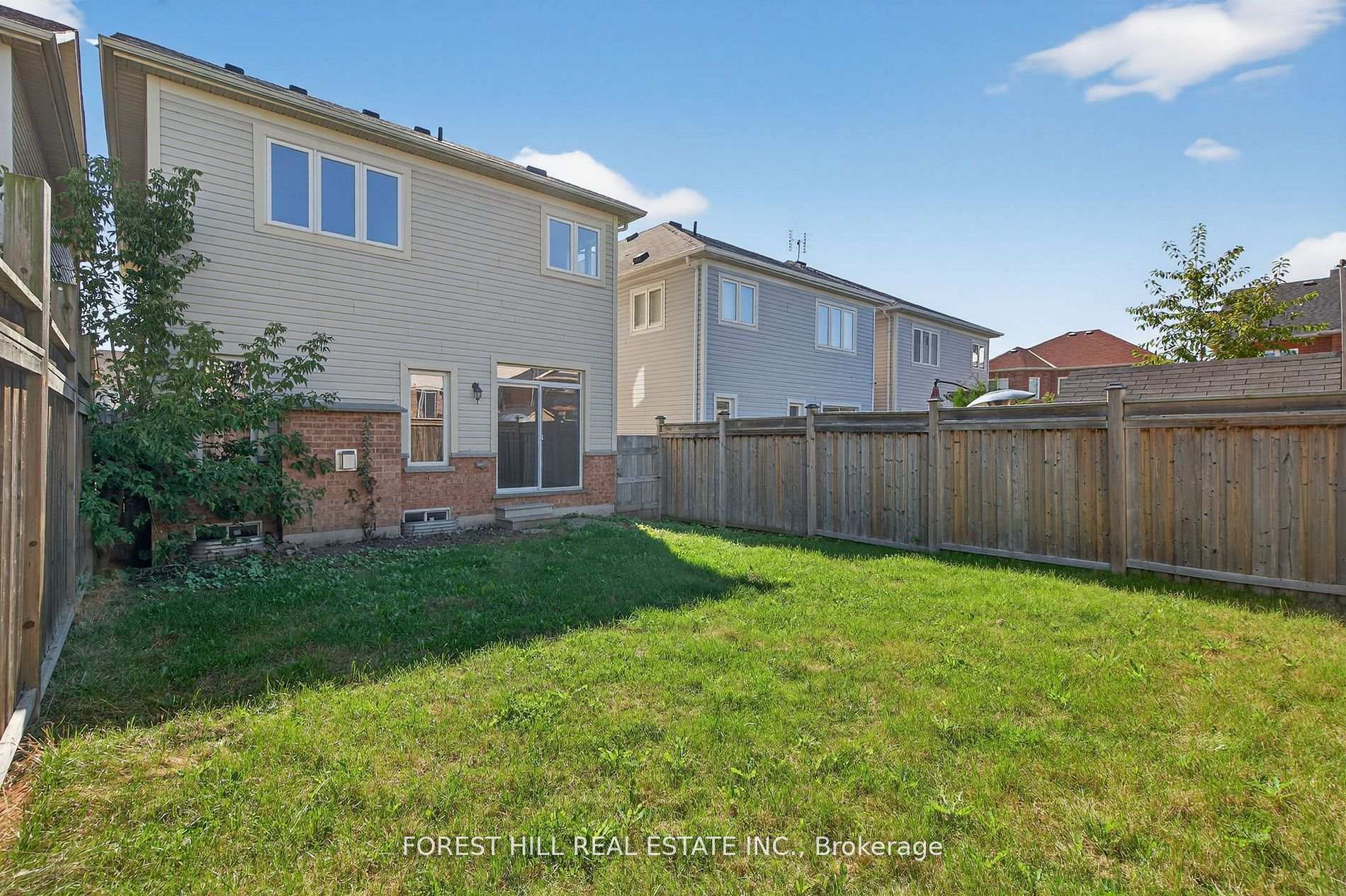 Photo 37 of 14 Dewell Crescent, Clarington, Courtice — HOMEH