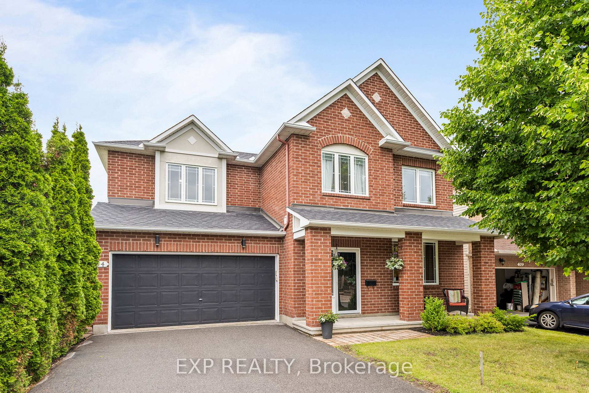 Front of 54 Huntcliff Place