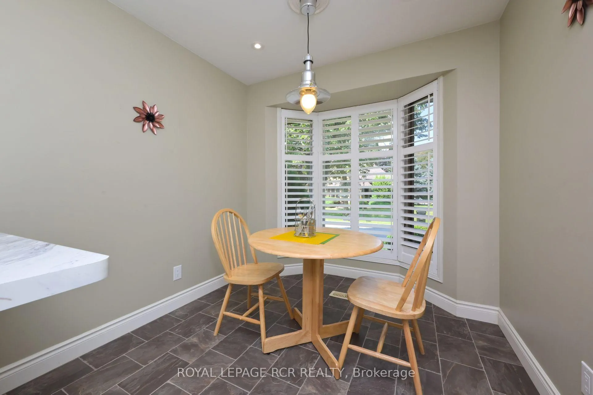Photo 8 of 1 Riverview Road, New Tecumseth, Alliston — HOMEH