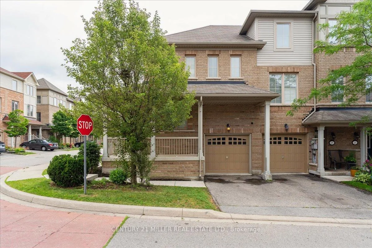 Photo 3 of Unit 52, 27 Cedar Lake Crescent, Brampton, Bram West — HOMEH