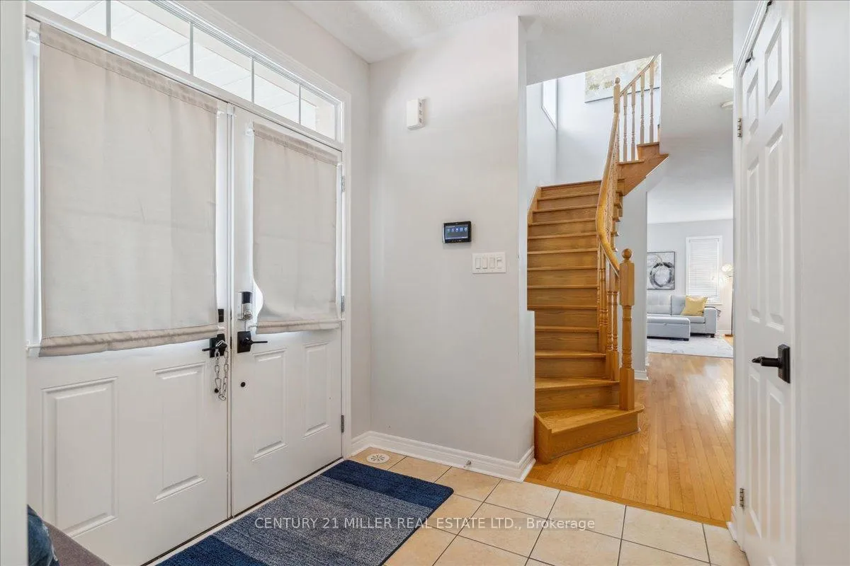 Photo 6 of Unit 52, 27 Cedar Lake Crescent, Brampton, Bram West — HOMEH