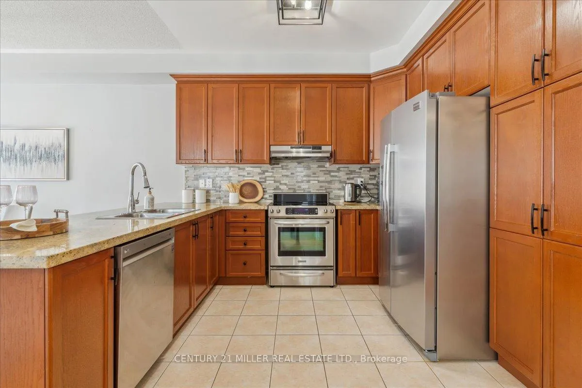 Photo 9 of Unit 52, 27 Cedar Lake Crescent, Brampton, Bram West — HOMEH