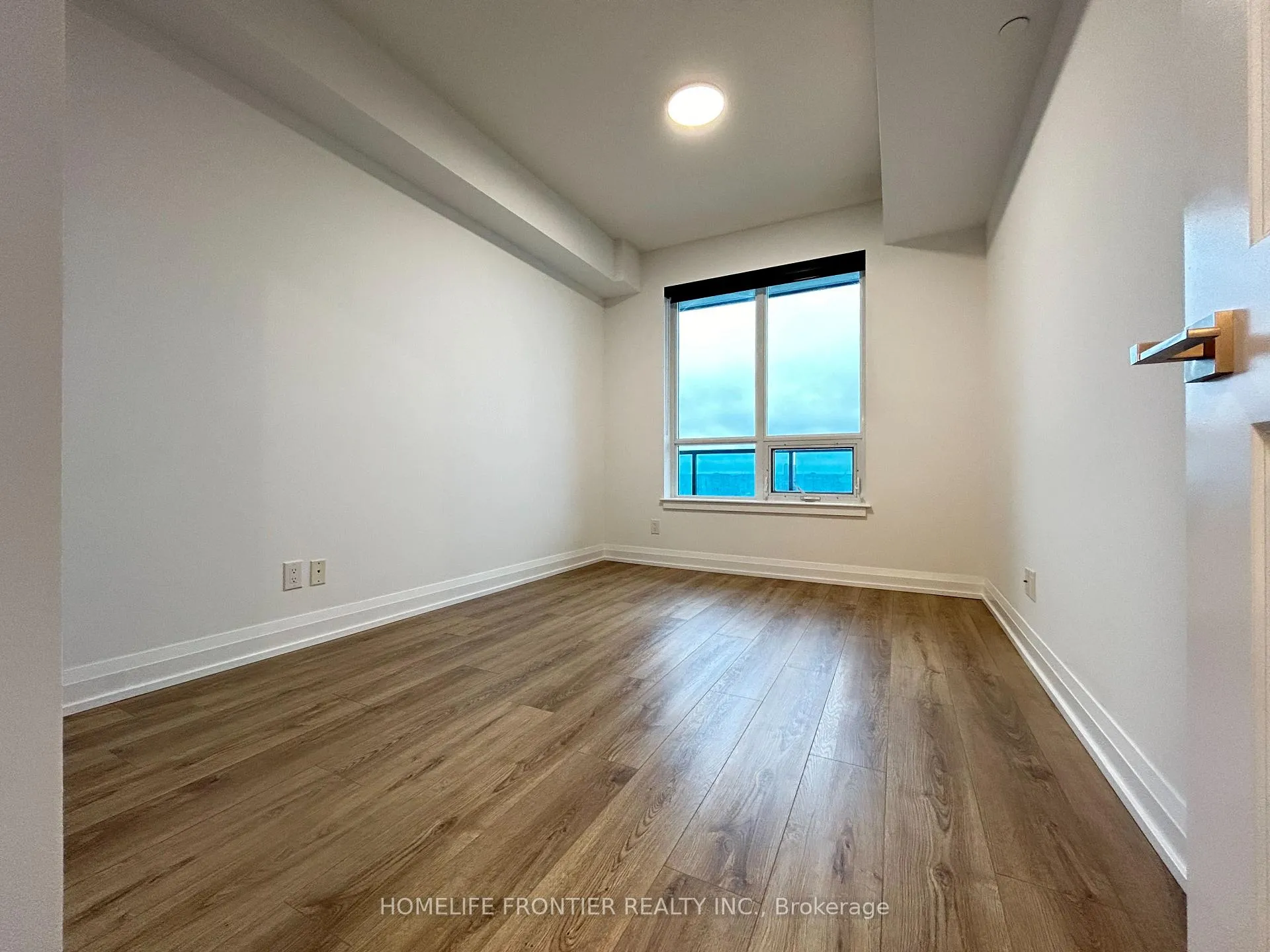 Photo 14 of Unit 803, 7171 Yonge Street, Markham, Grandview — HOMEH