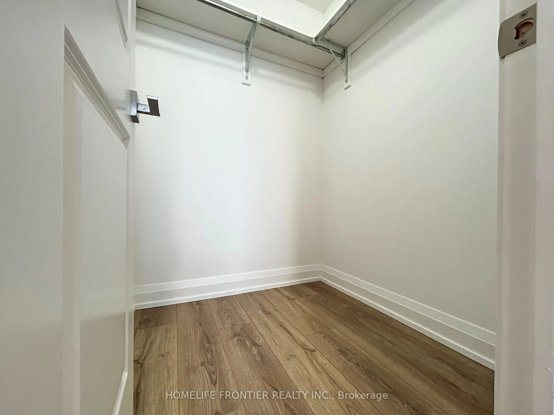 Photo 17 of Unit 803, 7171 Yonge Street, Markham, Grandview — HOMEH