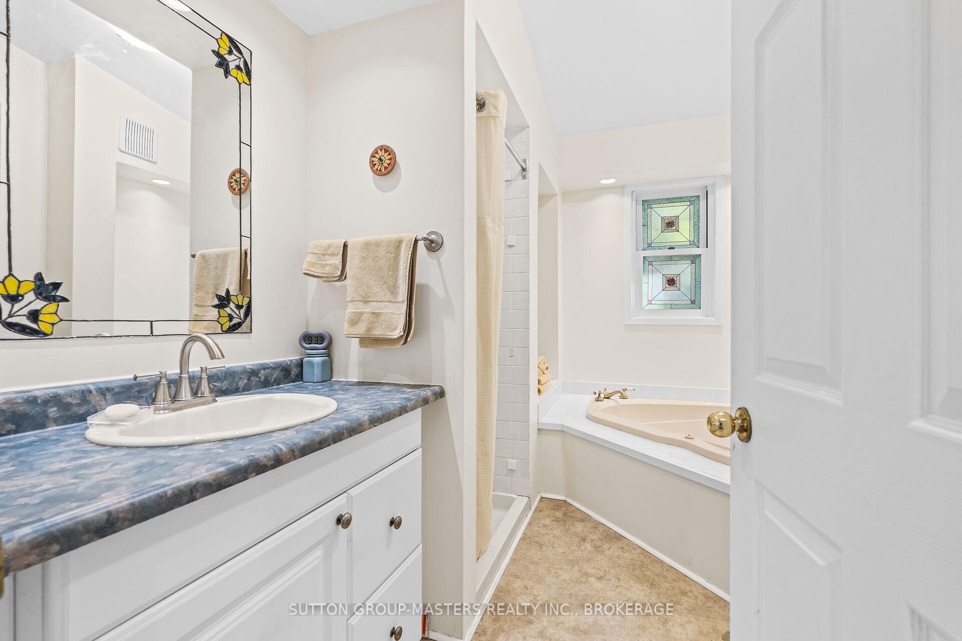 Photo 17 of 167 Brock Street E, Gananoque — HOMEH