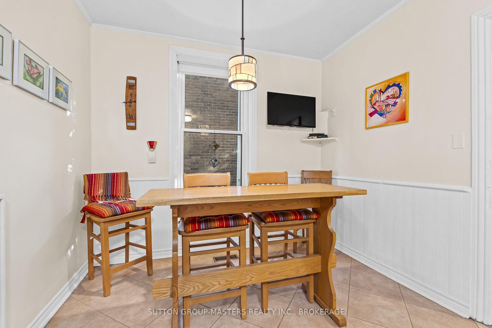 Photo 18 of 167 Brock Street E, Gananoque — HOMEH