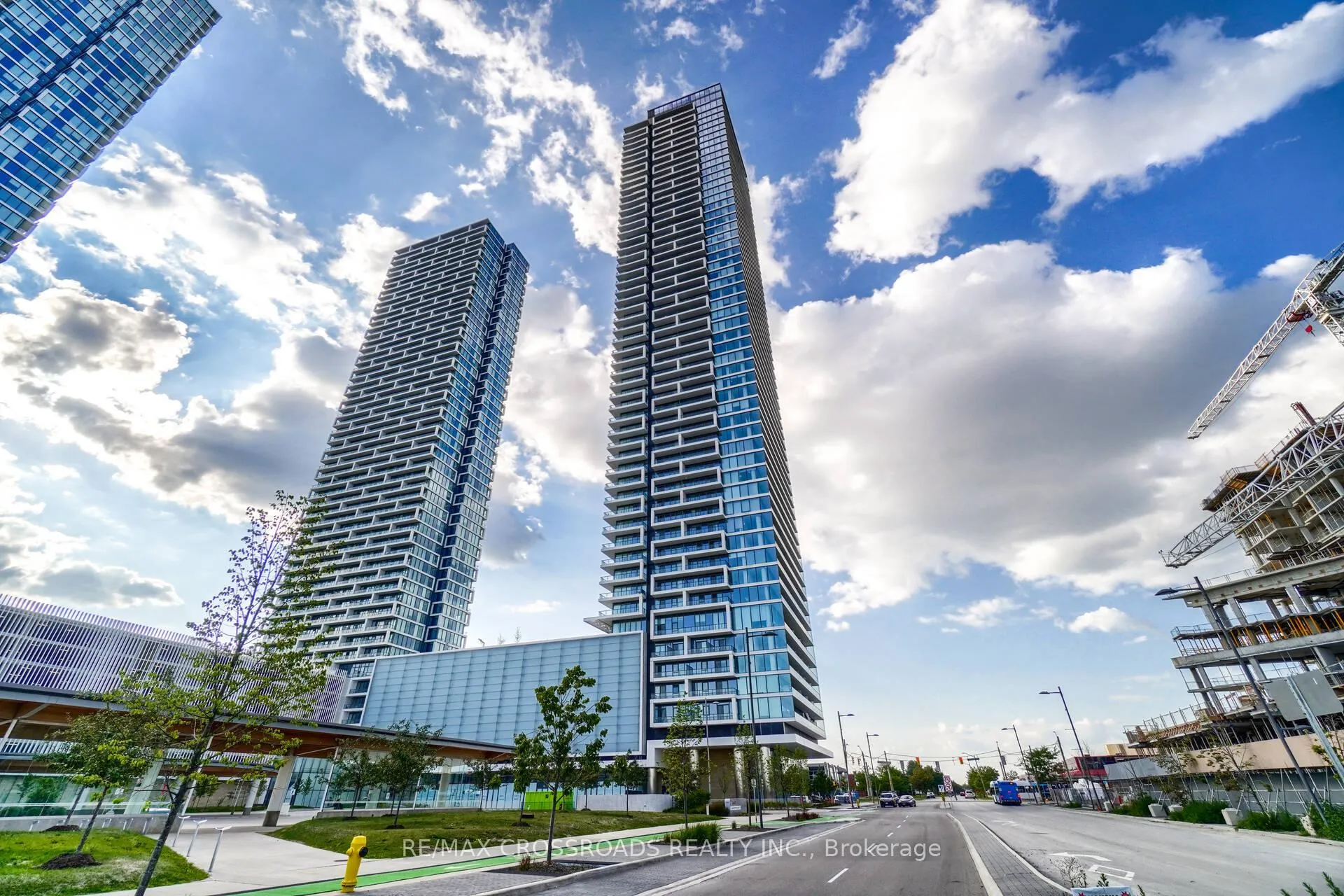 Front of Unit 4009, 950 Portage Parkway