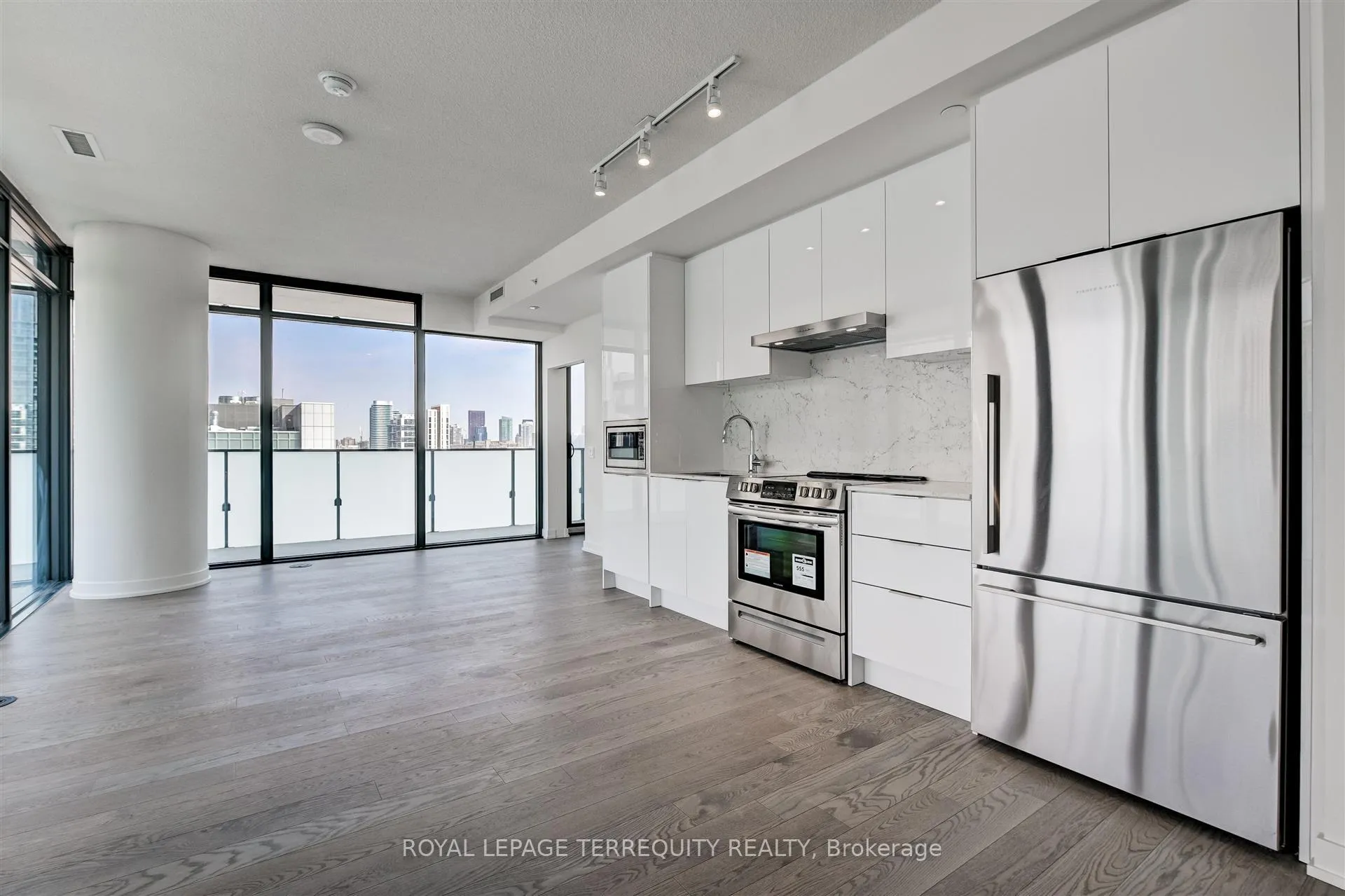 Photo 1 of Unit 2311, 25 Richmond Street E, Toronto, Church-Yonge Corridor — HOMEH