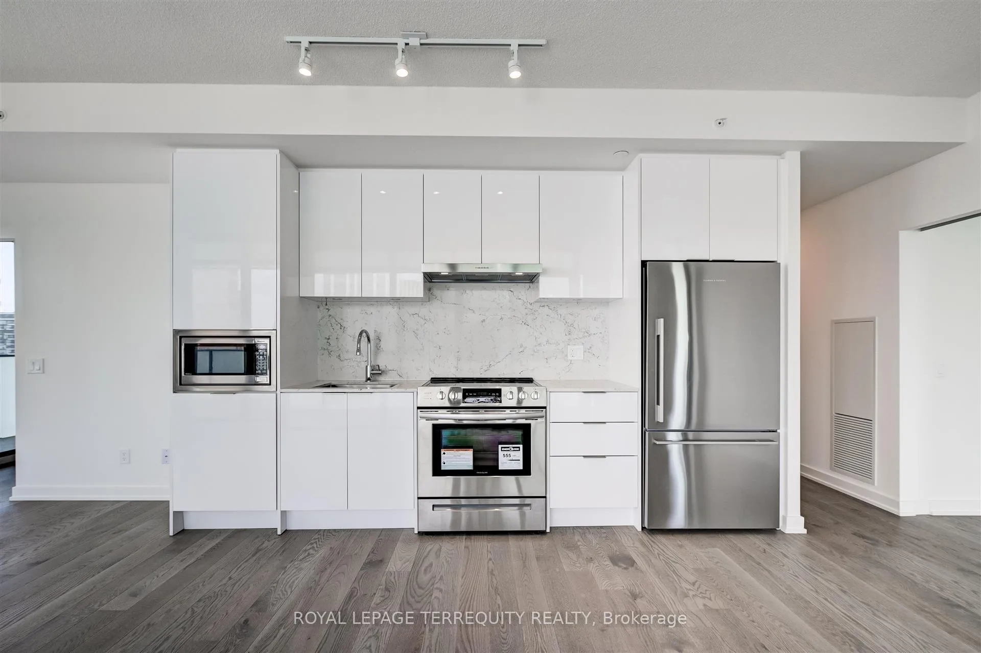 Photo 6 of Unit 2311, 25 Richmond Street E, Toronto, Church-Yonge Corridor — HOMEH