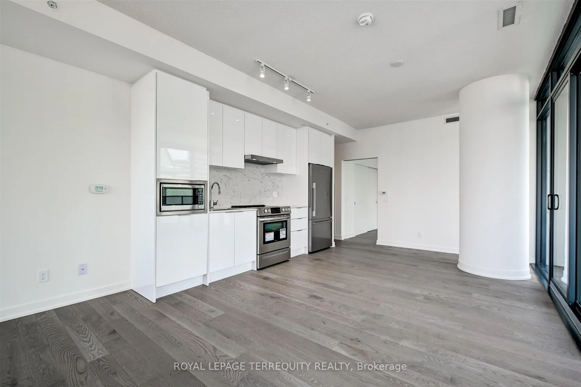 Photo 7 of Unit 2311, 25 Richmond Street E, Toronto, Church-Yonge Corridor — HOMEH
