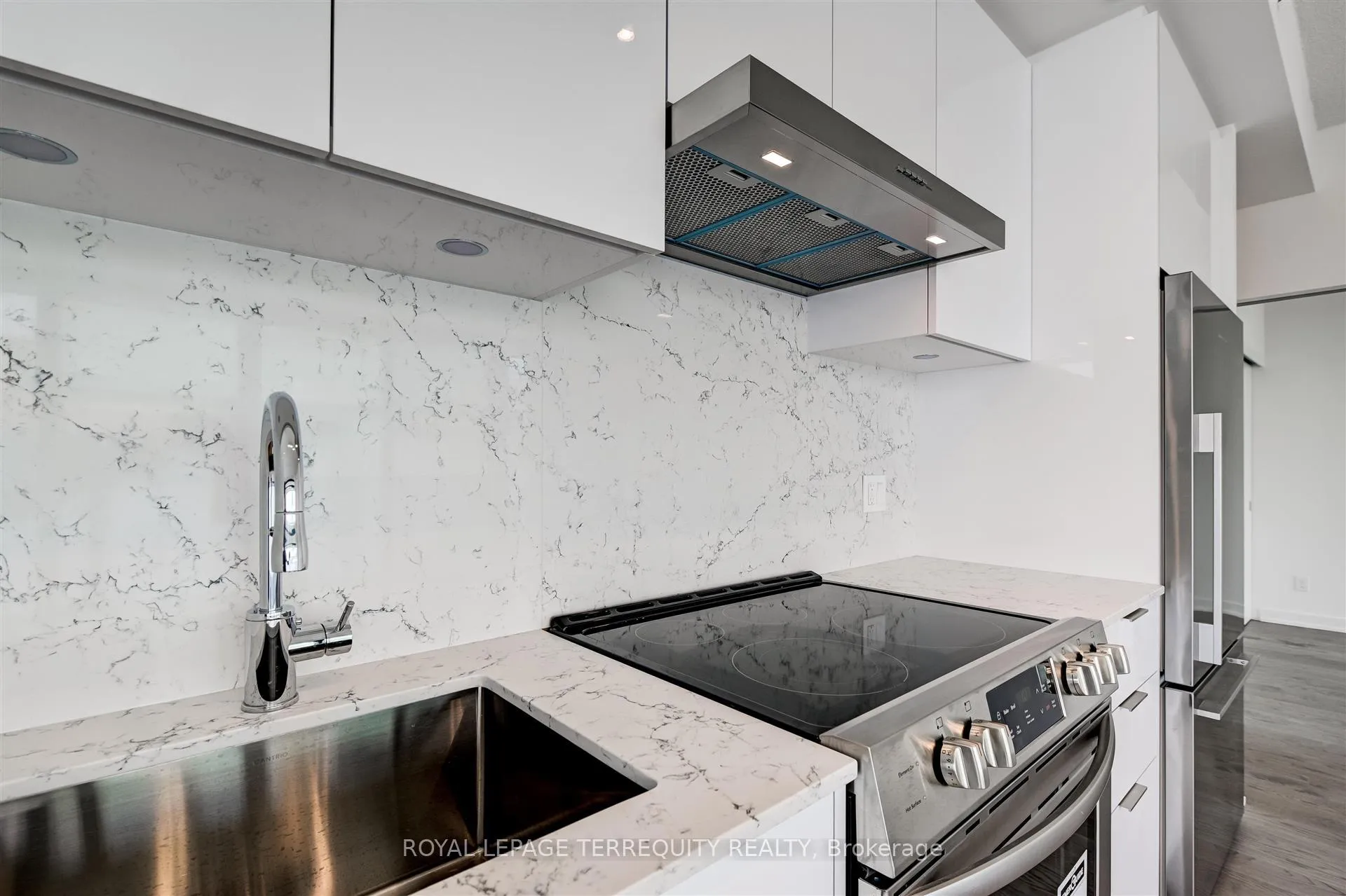 Photo 9 of Unit 2311, 25 Richmond Street E, Toronto, Church-Yonge Corridor — HOMEH