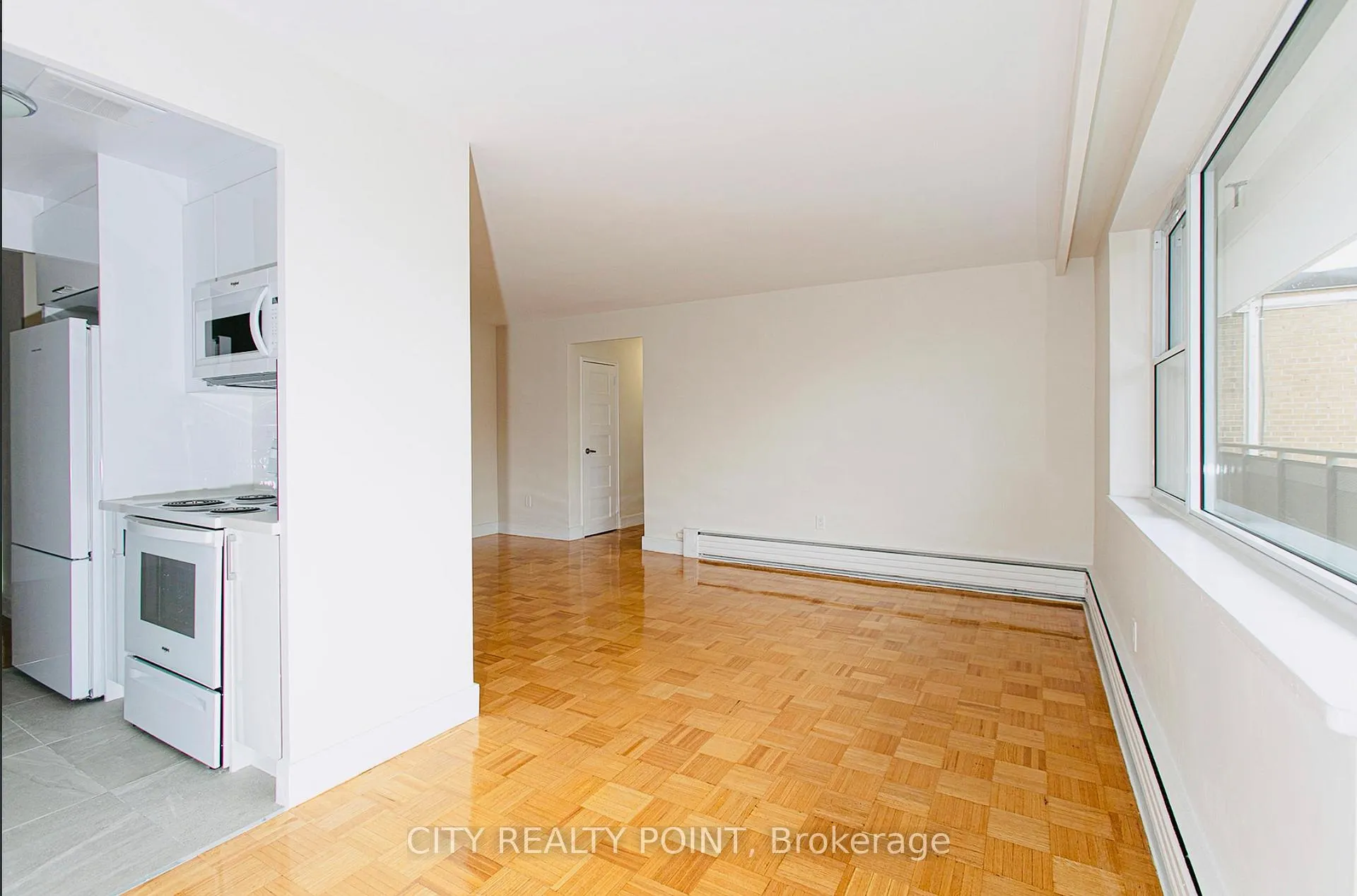 Photo 6 of Unit 405, 2 Grandstand Place, Toronto, Thorncliffe Park — HOMEH