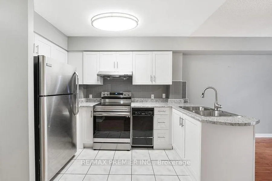 Front of Unit 708, 7 Sudbury Street