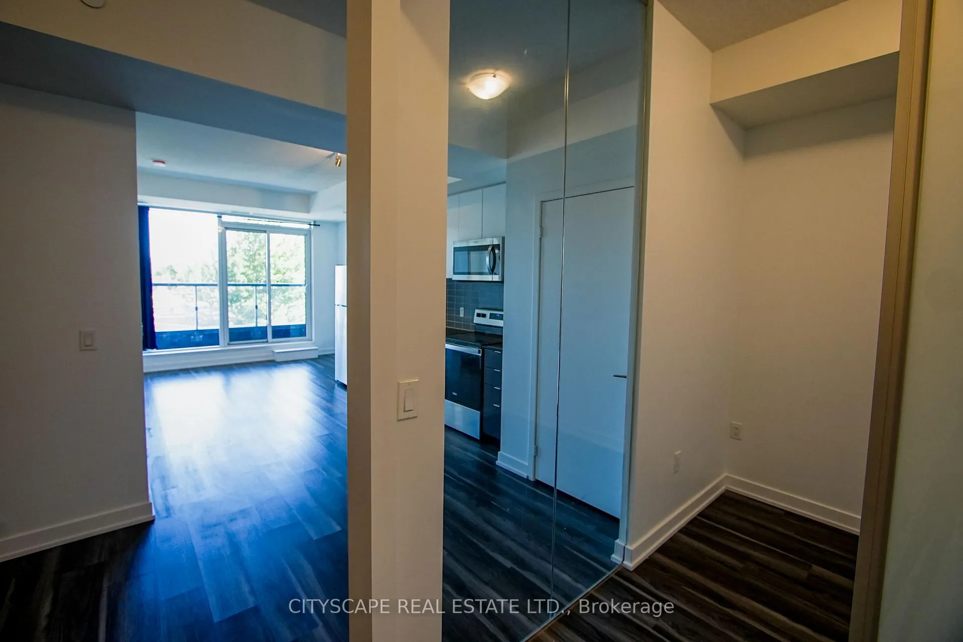 Photo 3 of Unit 221, 859 The Queensway, Etobicoke, Stonegate-Queensway — HOMEH