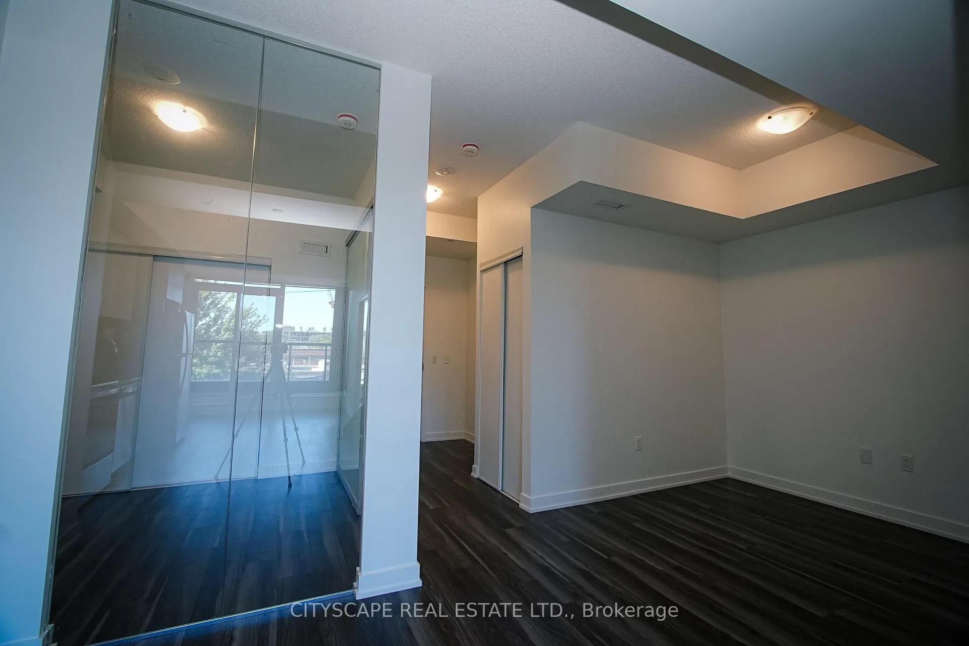 Photo 7 of Unit 221, 859 The Queensway, Etobicoke, Stonegate-Queensway — HOMEH