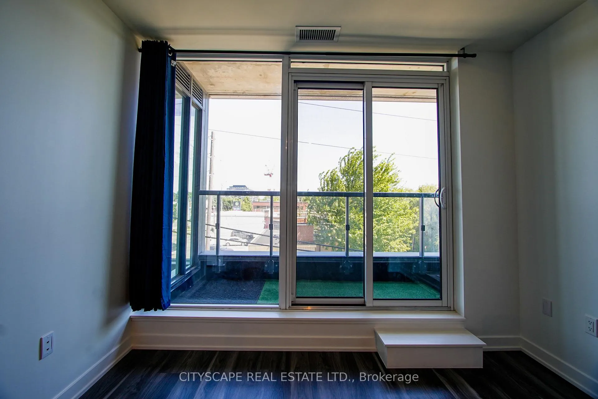 Photo 9 of Unit 221, 859 The Queensway, Etobicoke, Stonegate-Queensway — HOMEH