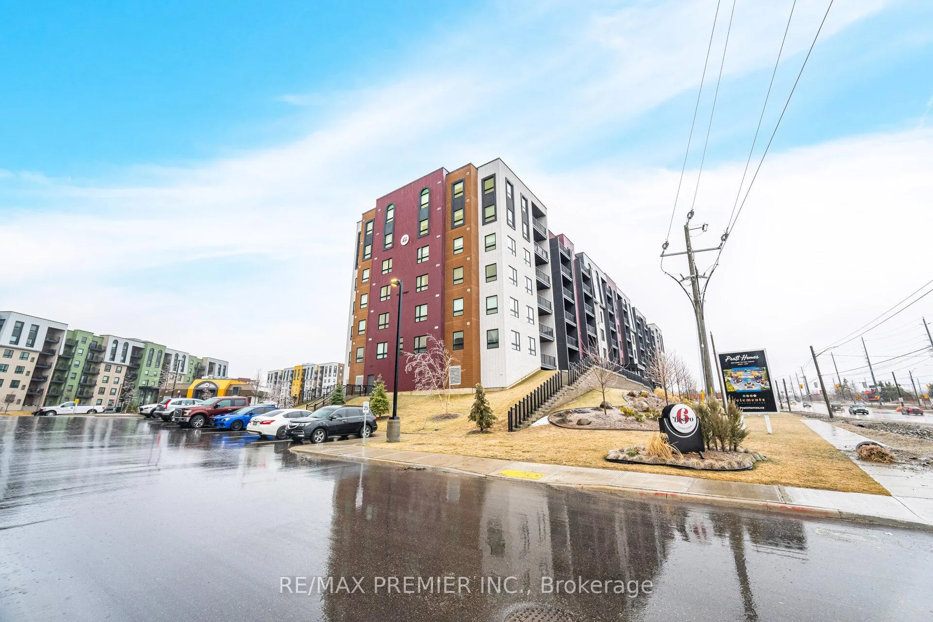 Photo 2 of Unit 516, 4 Spice Way, Barrie, Rural Barrie Southeast — HOMEH