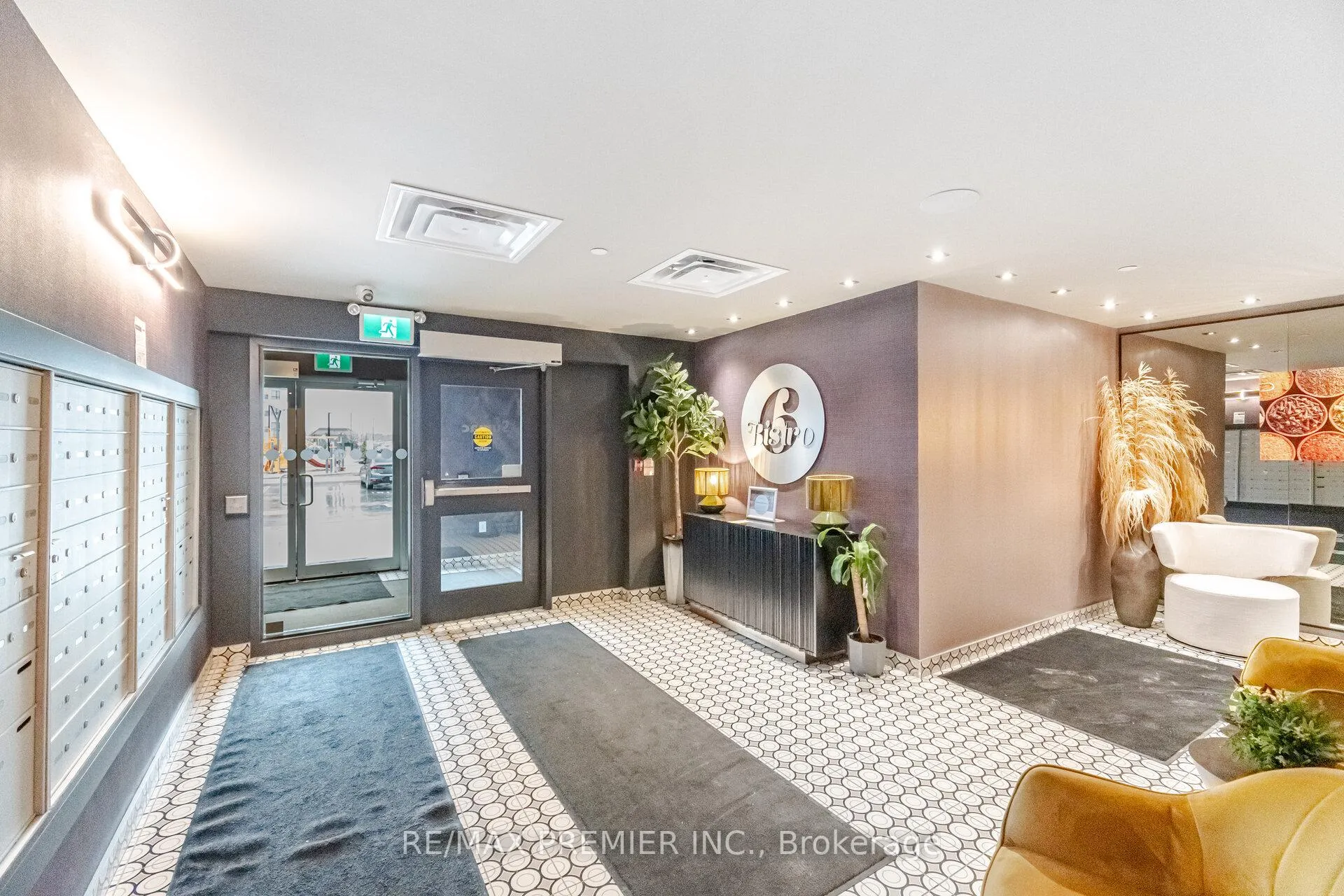 Photo 5 of Unit 516, 4 Spice Way, Barrie, Rural Barrie Southeast — HOMEH