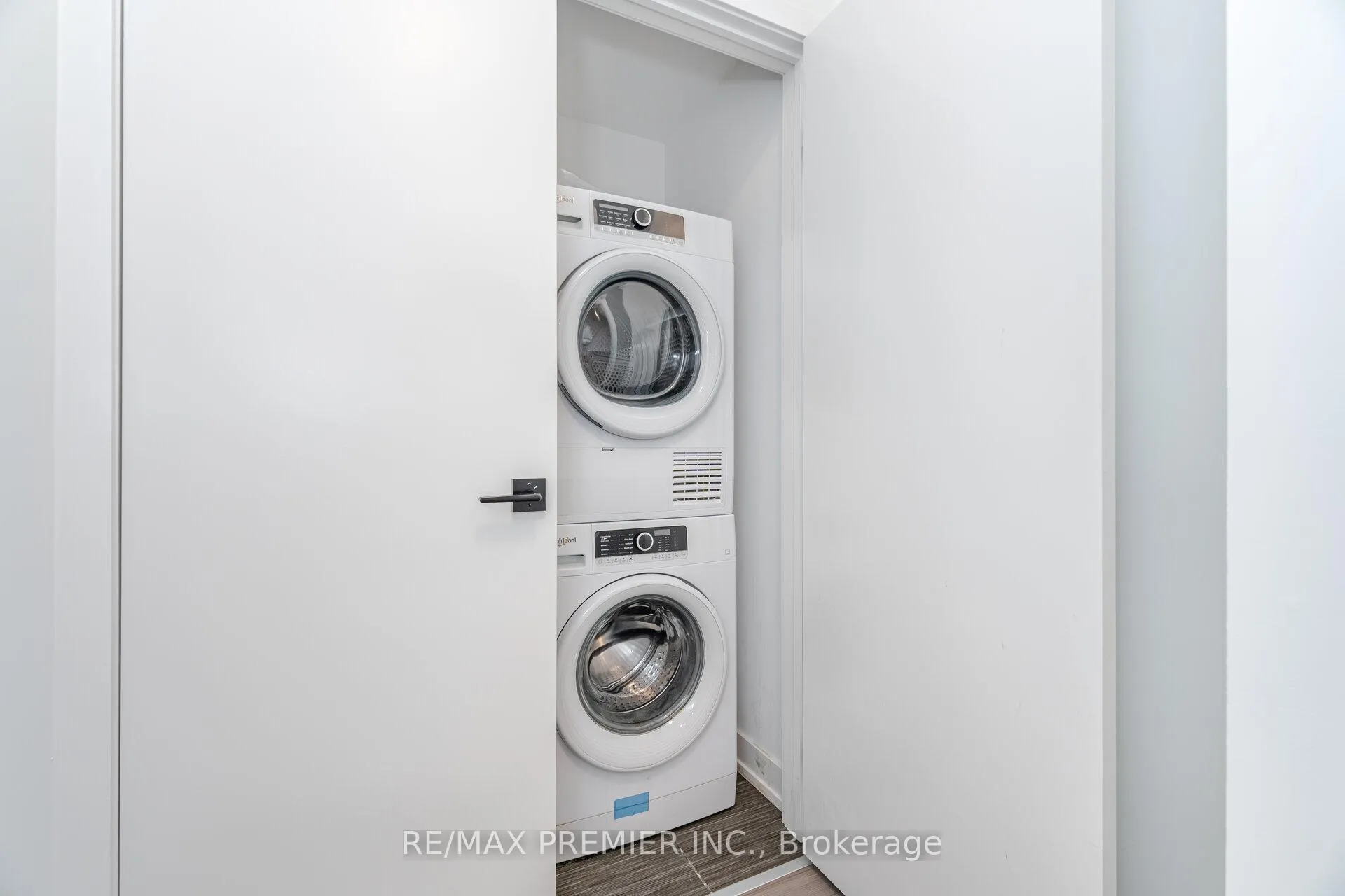 Photo 26 of Unit 516, 4 Spice Way, Barrie, Rural Barrie Southeast — HOMEH