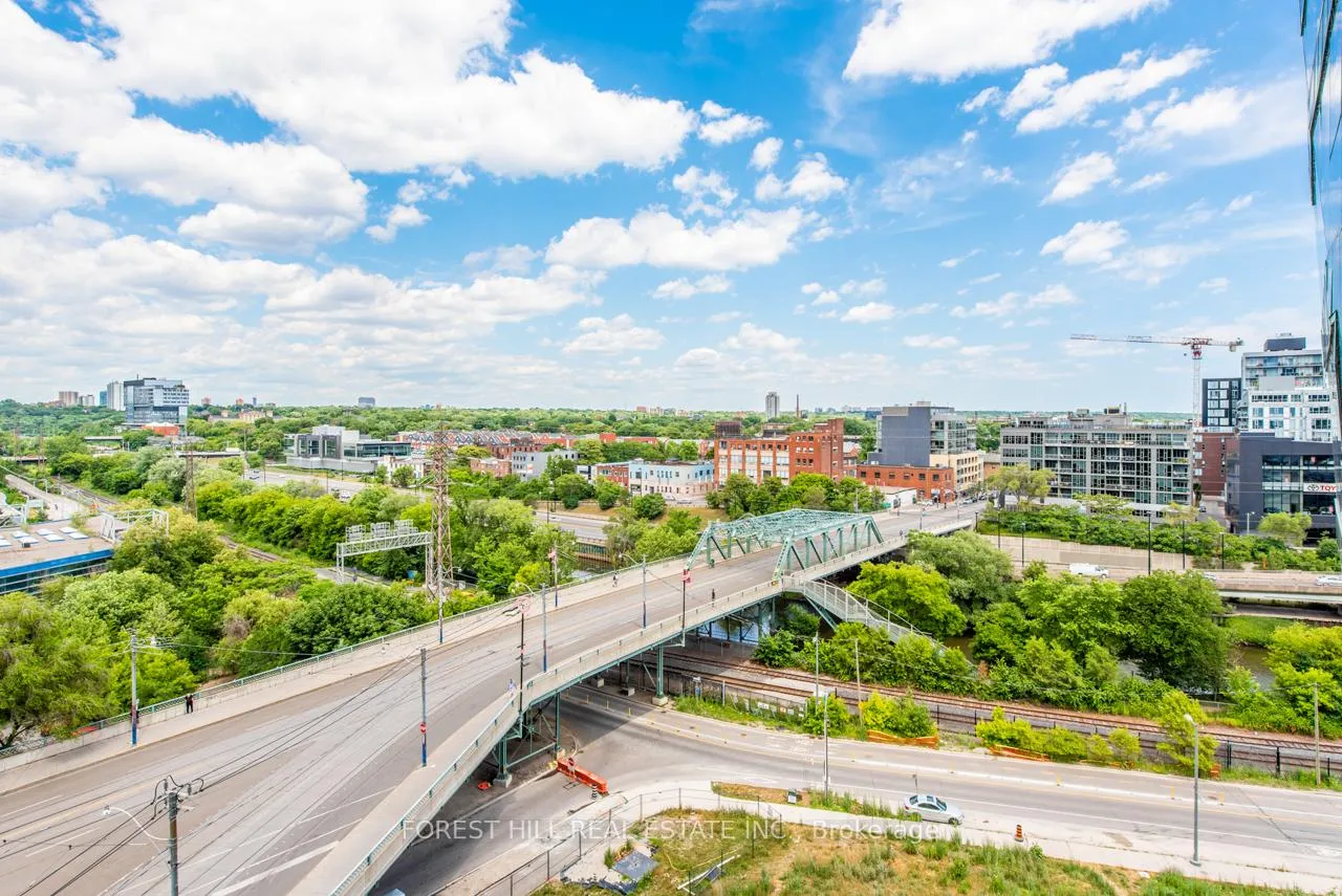 Photo 5 of Unit 903, 51 Trolley Crescent, Toronto, Moss Park — HOMEH
